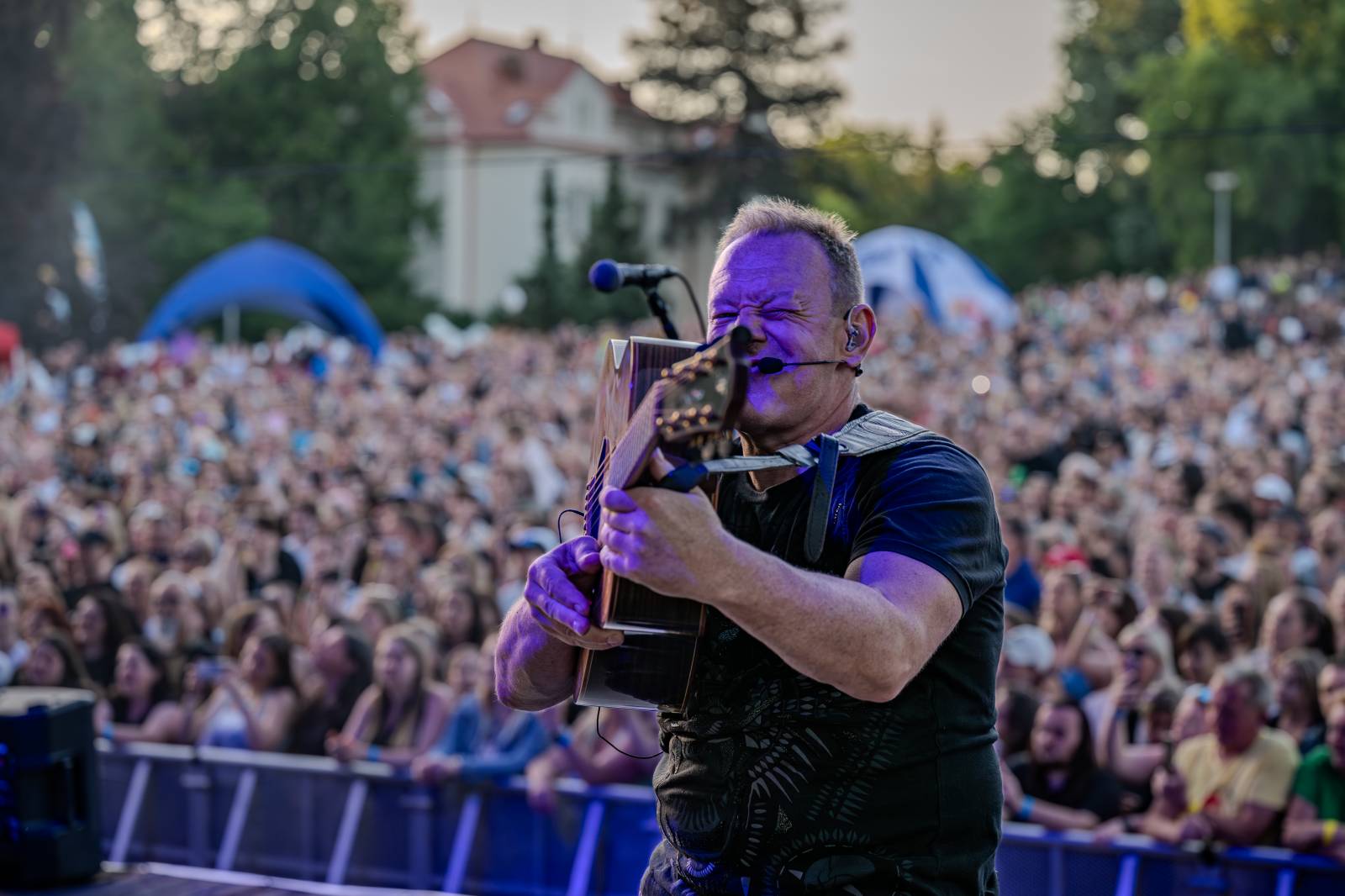 Mezi ploty, den první: Program zahájili Lucie, No Name, Martina Pártlová, Marpo nebo Michal Hrůza