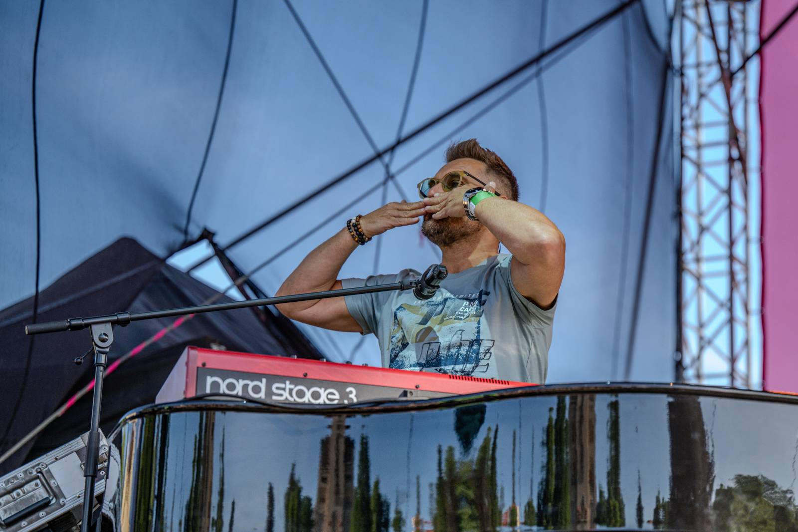 Mezi ploty, den první: Program zahájili Lucie, No Name, Martina Pártlová, Marpo nebo Michal Hrůza