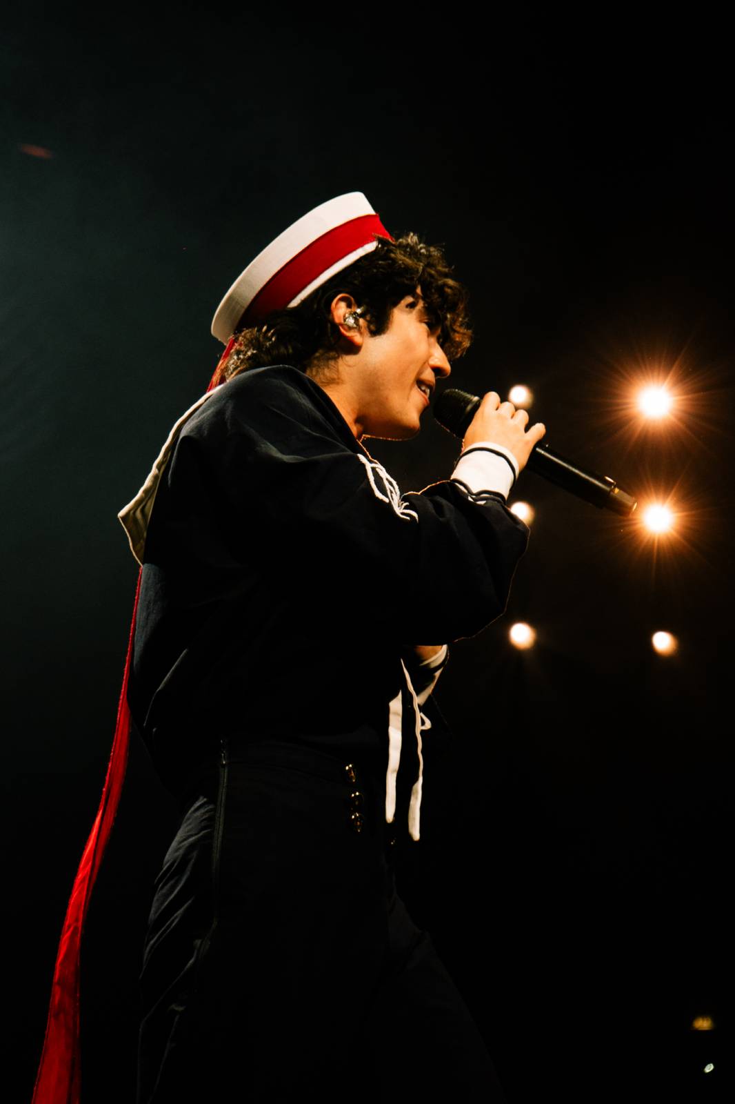 Námořník Conan Gray oslnil Prahu i podruhé. O2 arena mu zobala z rukou