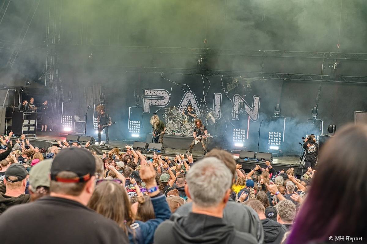 Metalfest v Plzni odstartoval ve velkém stylu. Dorazily metalové ikony Anthrax a Accept