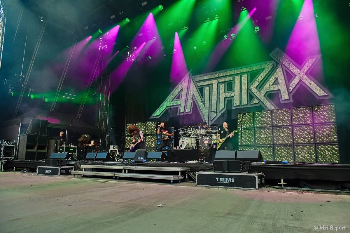 Metalfest v Plzni odstartoval ve velkém stylu. Dorazily metalové ikony Anthrax a Accept