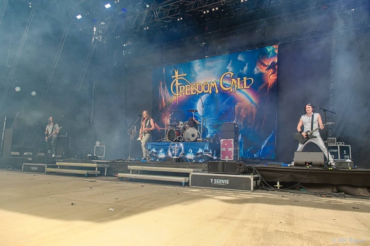 MetalFest strhl plzeňské fanoušky. Bavili je Avantasia, Kamelot nebo Dominum