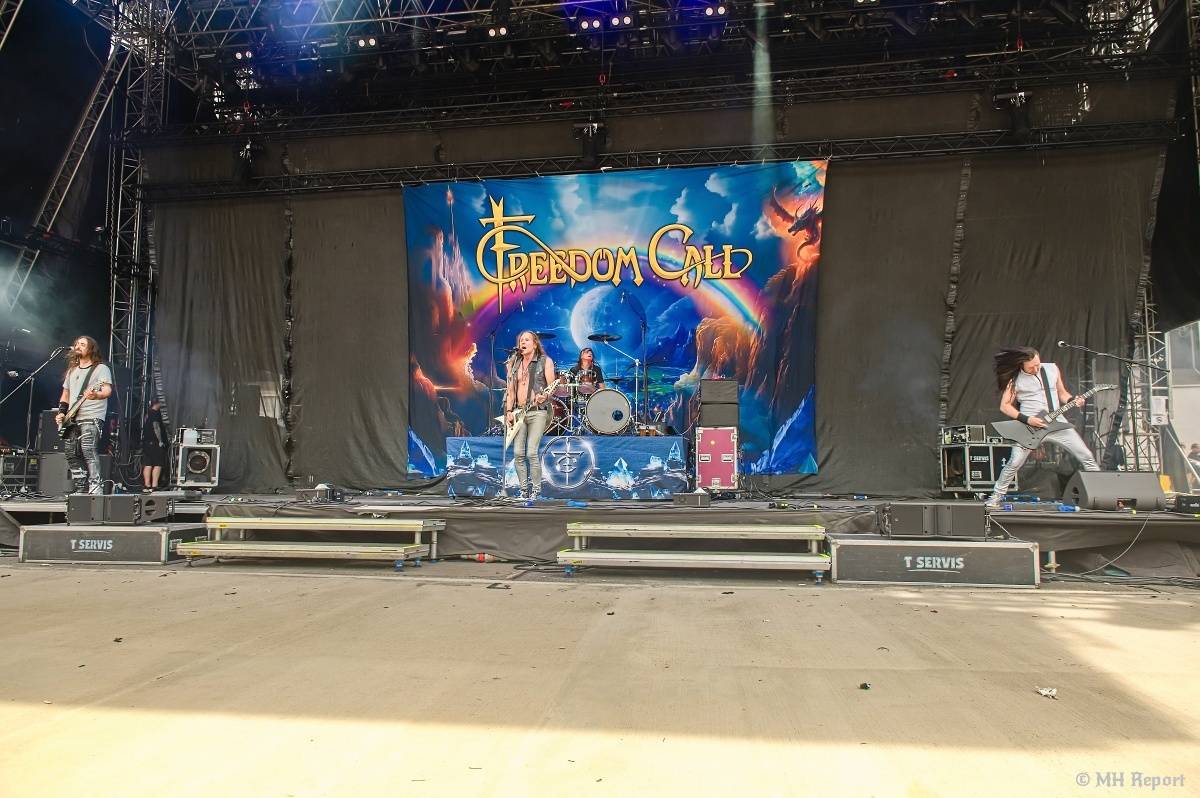 MetalFest strhl plzeňské fanoušky. Bavili je Avantasia, Kamelot nebo Dominum