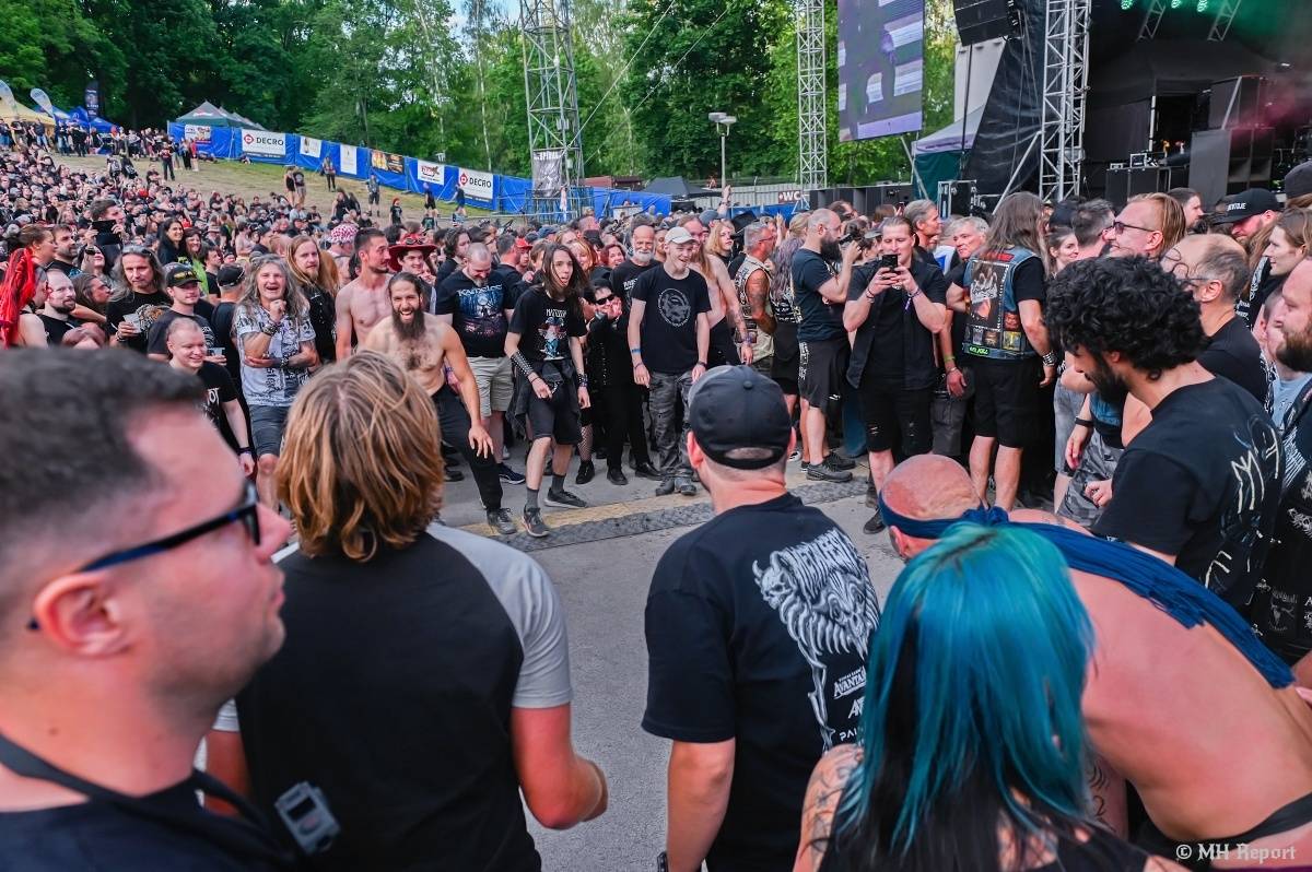 MetalFest strhl plzeňské fanoušky. Bavili je Avantasia, Kamelot nebo Dominum