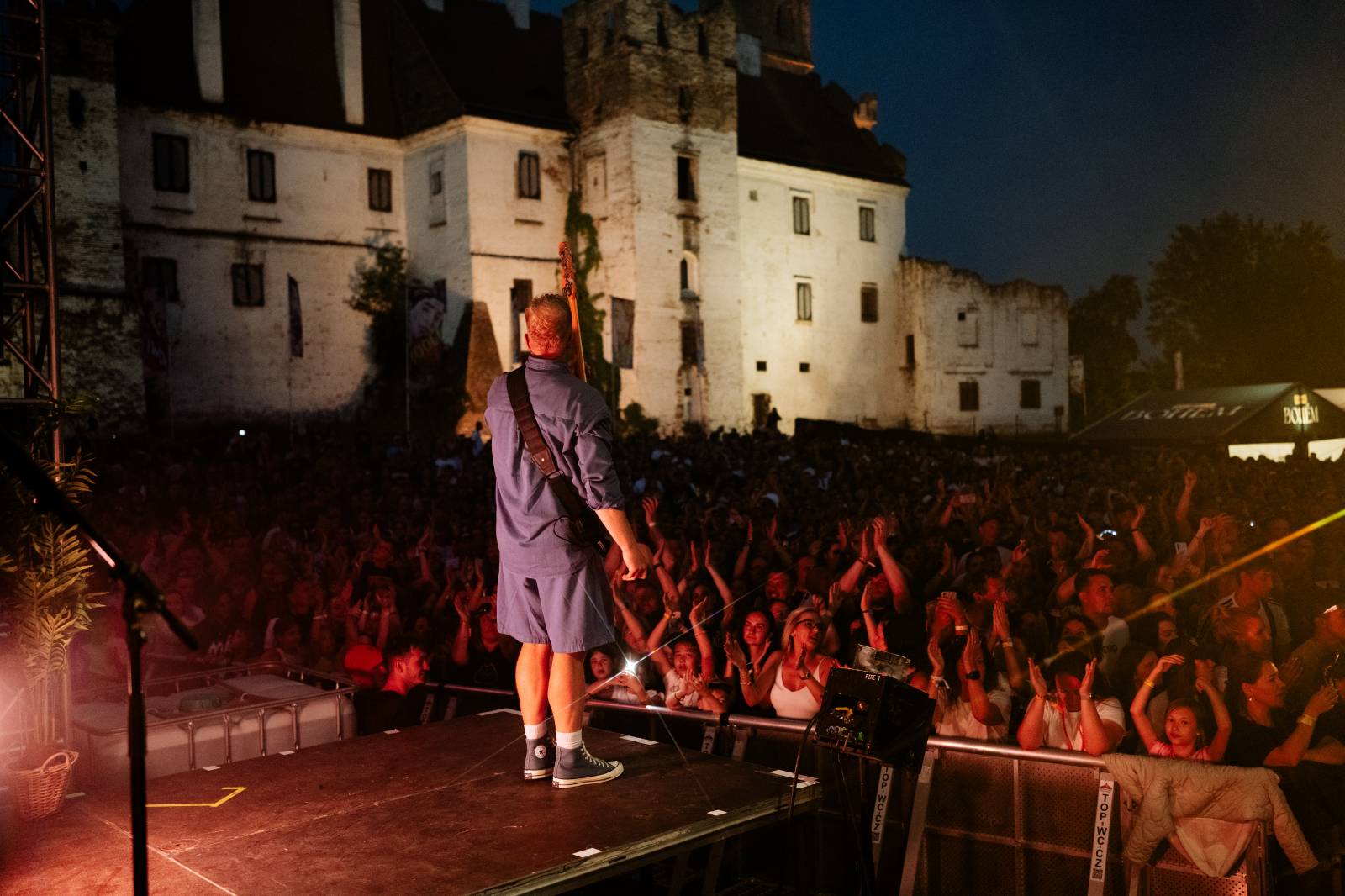 Mirai odstartovali na Slavnostech Břeclav své festivalové léto. Fanouškům dali nahlédnout do svého pokoje