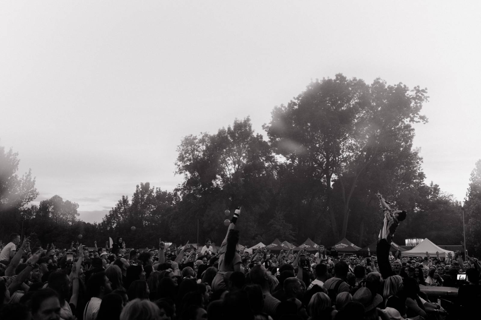 Mirai odstartovali na Slavnostech Břeclav své festivalové léto. Fanouškům dali nahlédnout do svého pokoje