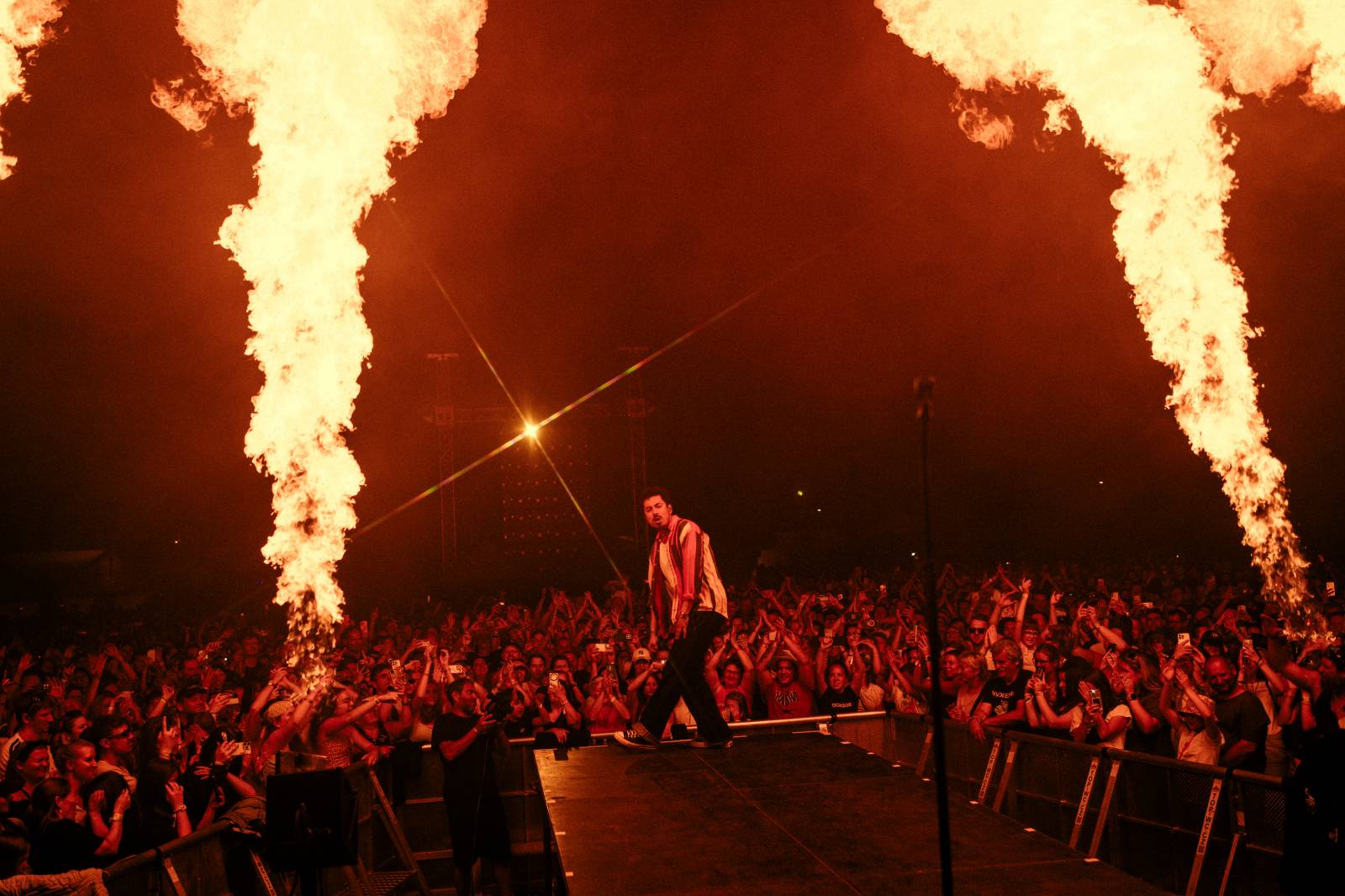 Mirai odstartovali na Slavnostech Břeclav své festivalové léto. Fanouškům dali nahlédnout do svého pokoje