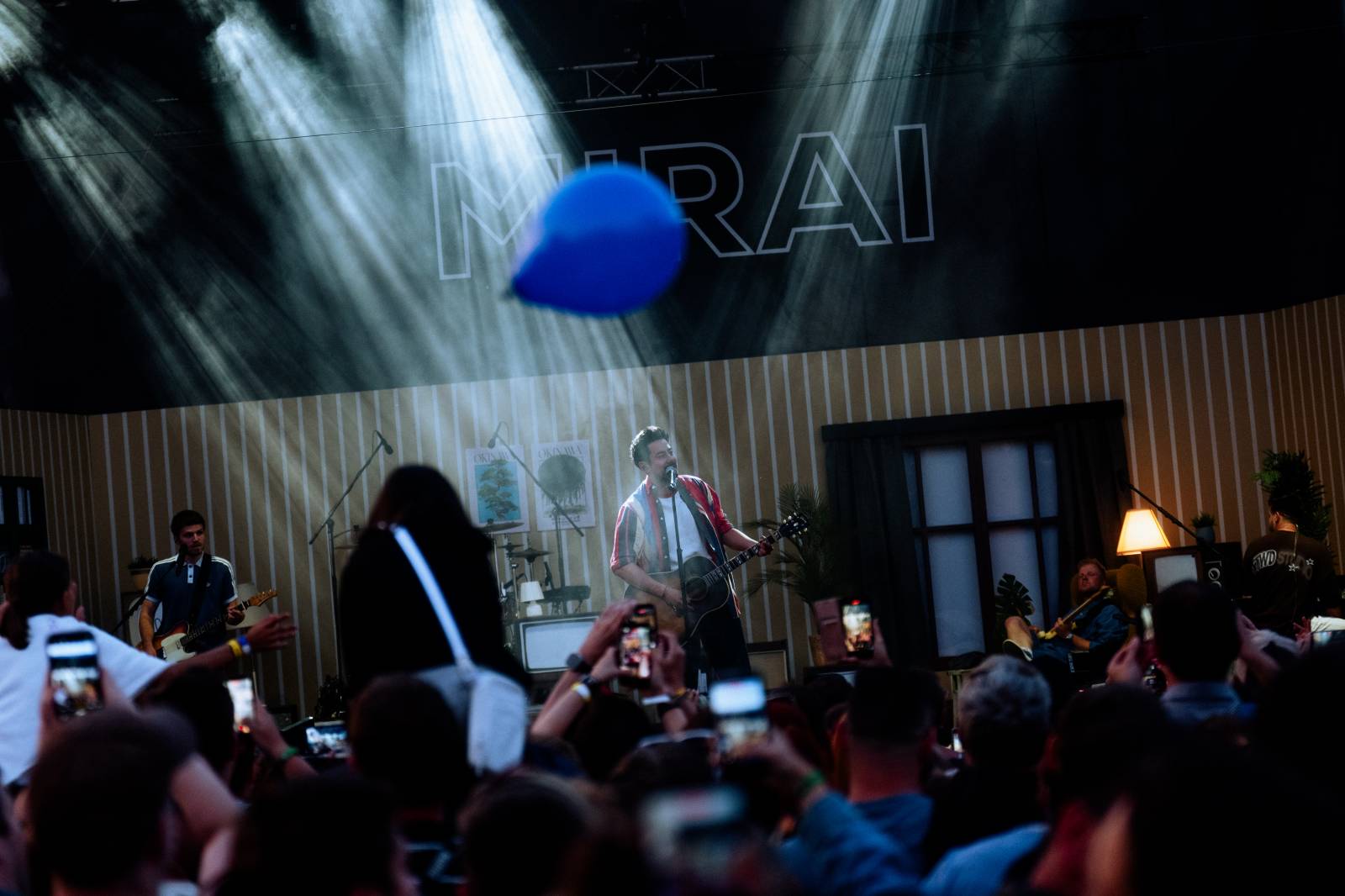 Mirai odstartovali na Slavnostech Břeclav své festivalové léto. Fanouškům dali nahlédnout do svého pokoje