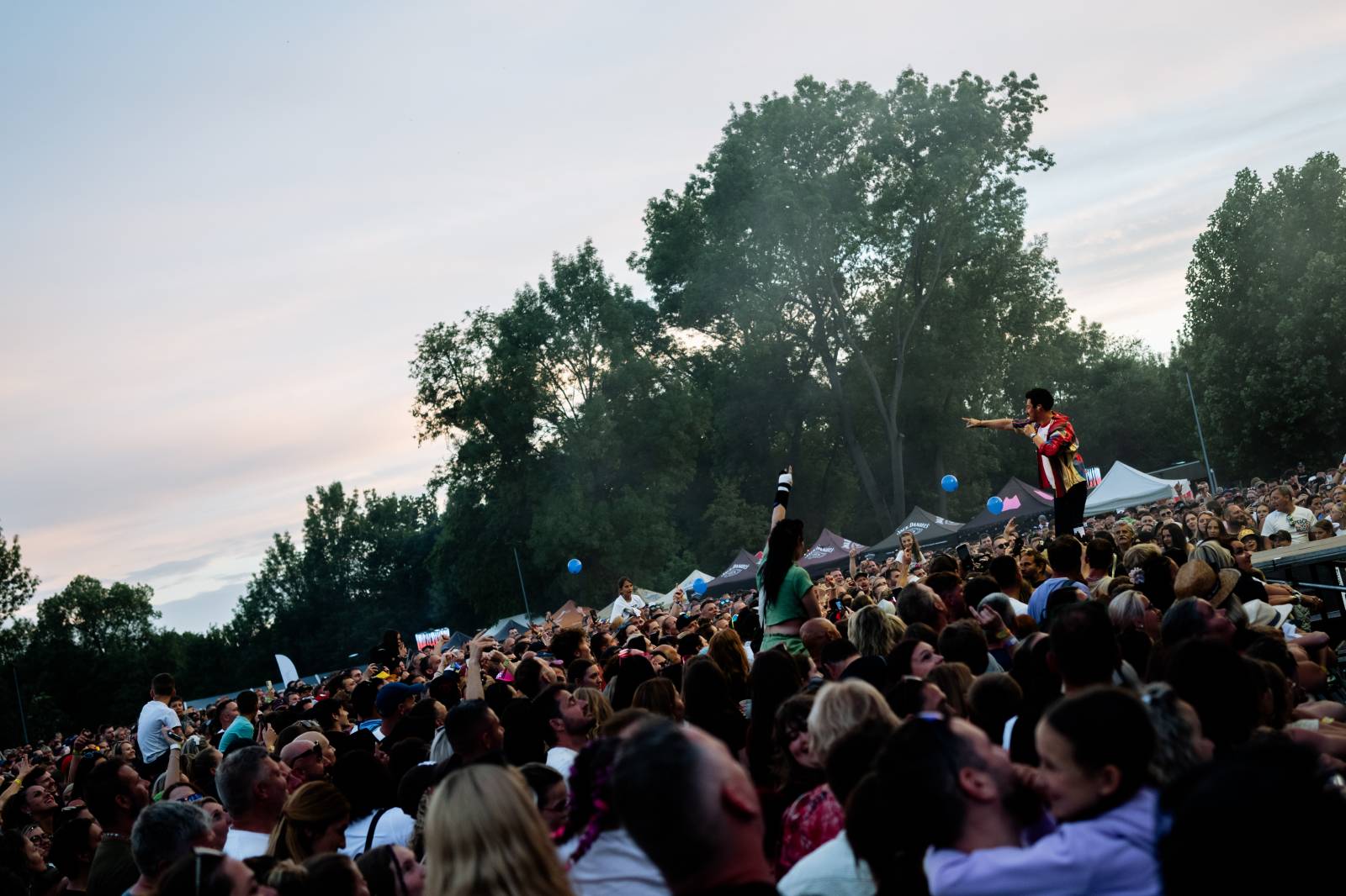Mirai odstartovali na Slavnostech Břeclav své festivalové léto. Fanouškům dali nahlédnout do svého pokoje