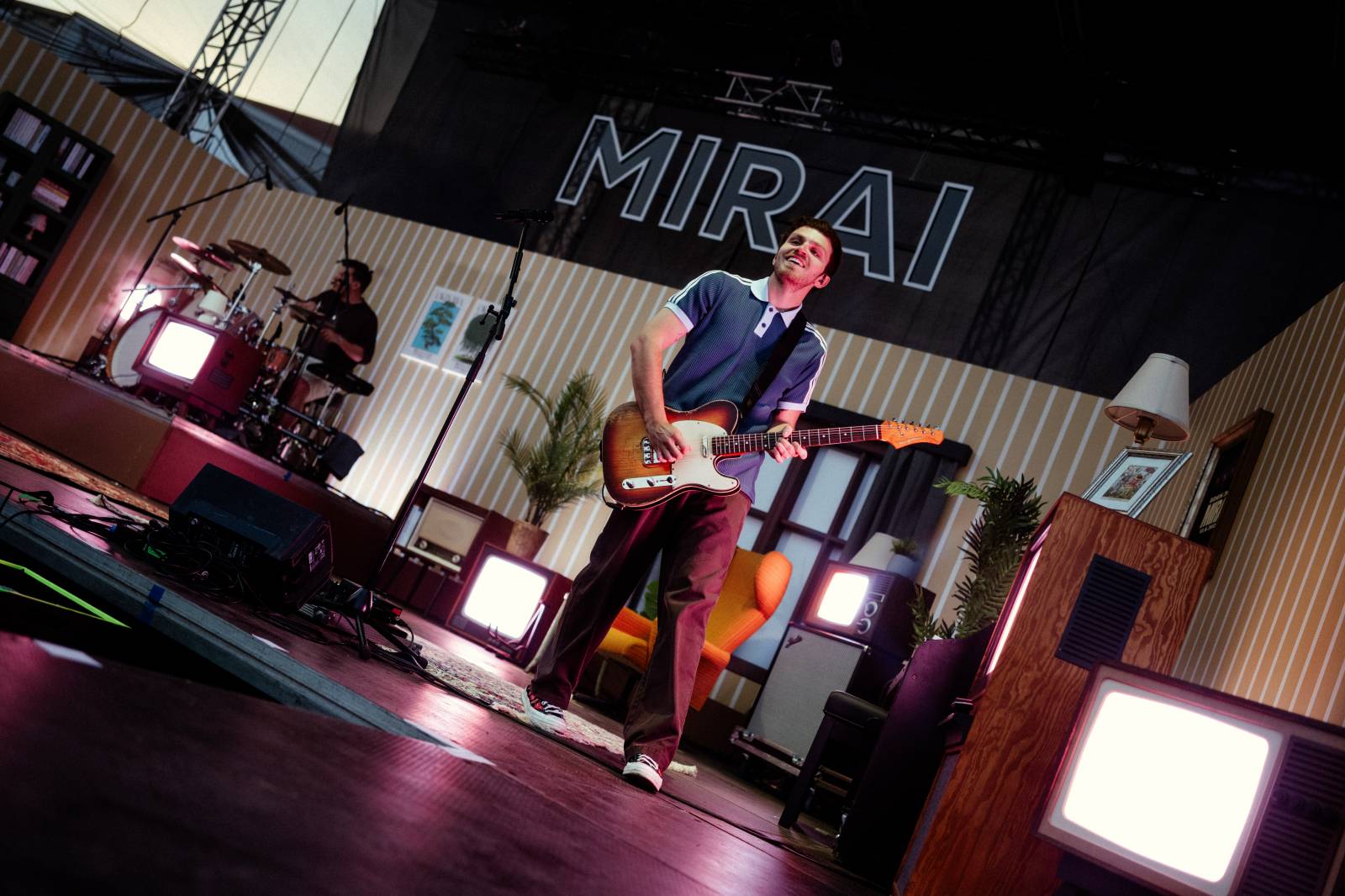 Mirai odstartovali na Slavnostech Břeclav své festivalové léto. Fanouškům dali nahlédnout do svého pokoje