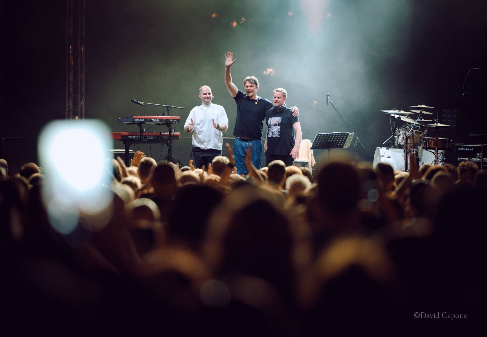 Tros Discotequos se vrátili do Plzně. Fanoušky bavili svou pěvecky-improvizační show