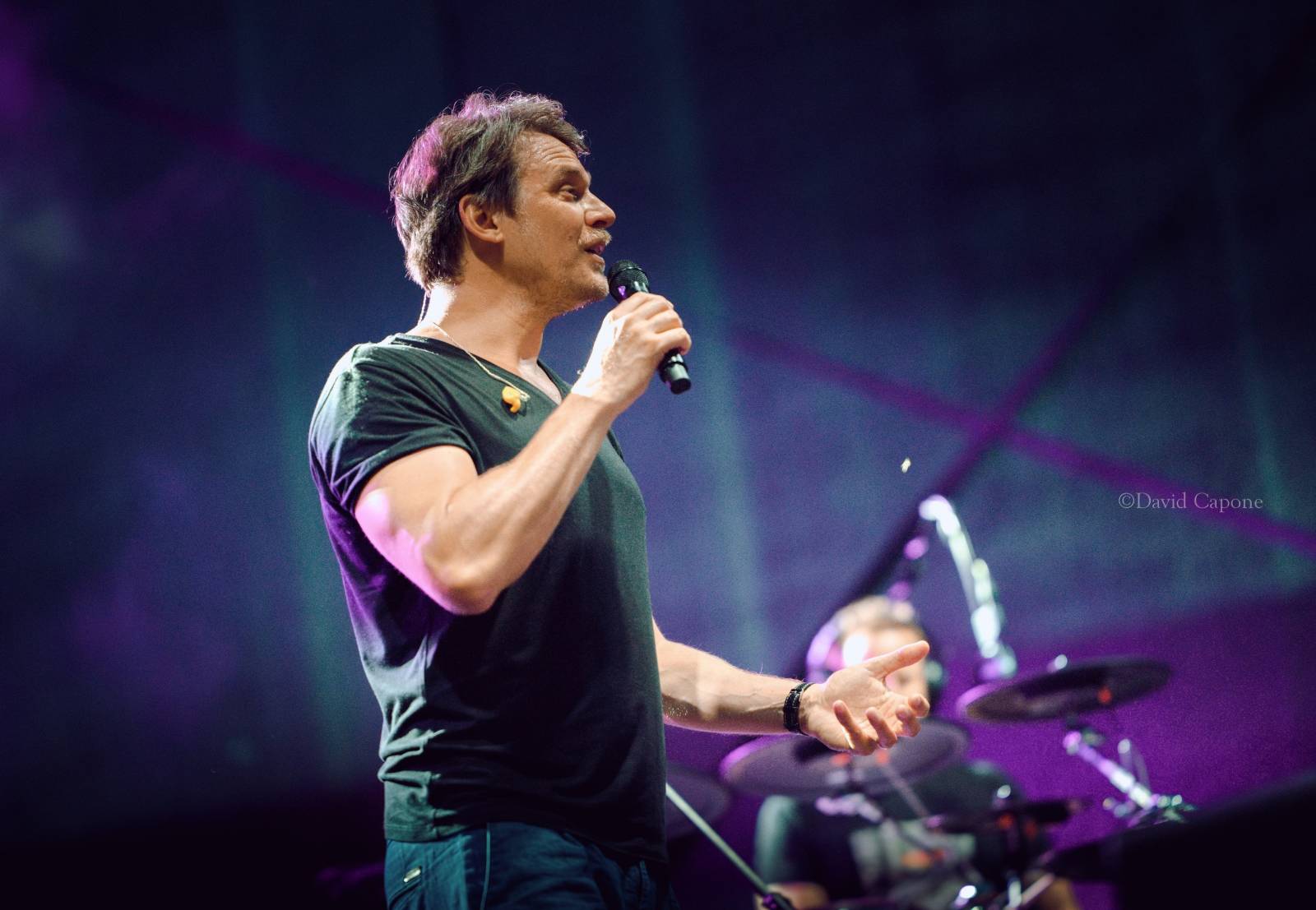Tros Discotequos se vrátili do Plzně. Fanoušky bavili svou pěvecky-improvizační show