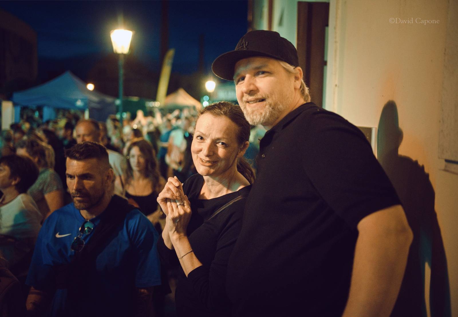 Tros Discotequos se vrátili do Plzně. Fanoušky bavili svou pěvecky-improvizační show