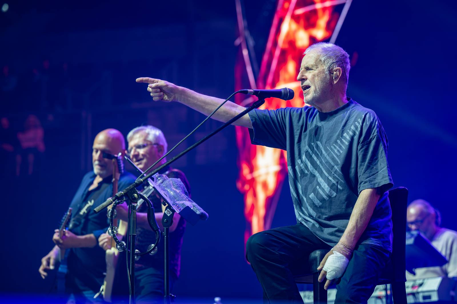 Elán se před pauzou loučil v pražské O2 areně. Vzpomínalo se na Vaša Patejdla, dorazili bývalí členové