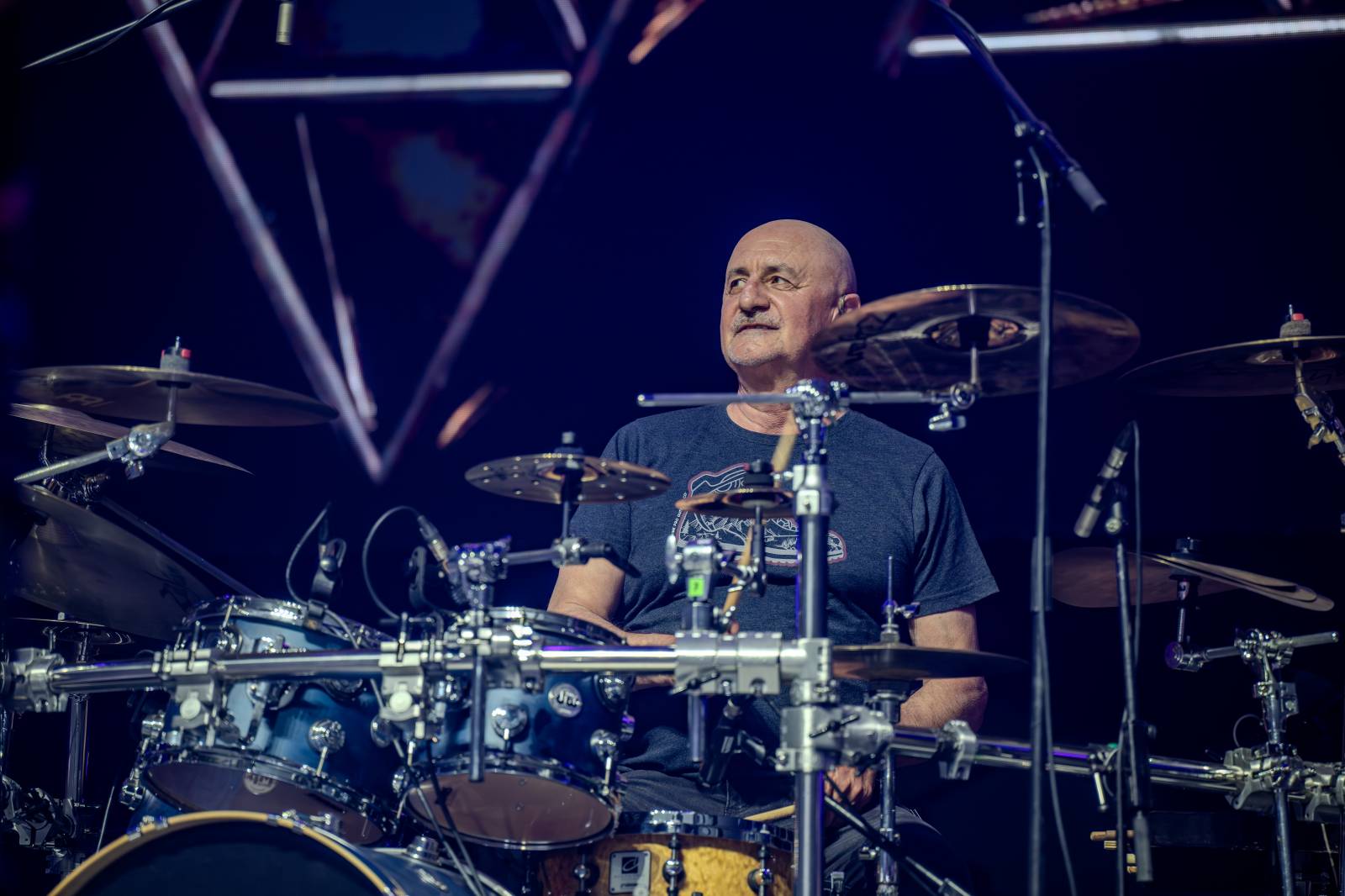 Elán se před pauzou loučil v pražské O2 areně. Vzpomínalo se na Vaša Patejdla, dorazili bývalí členové