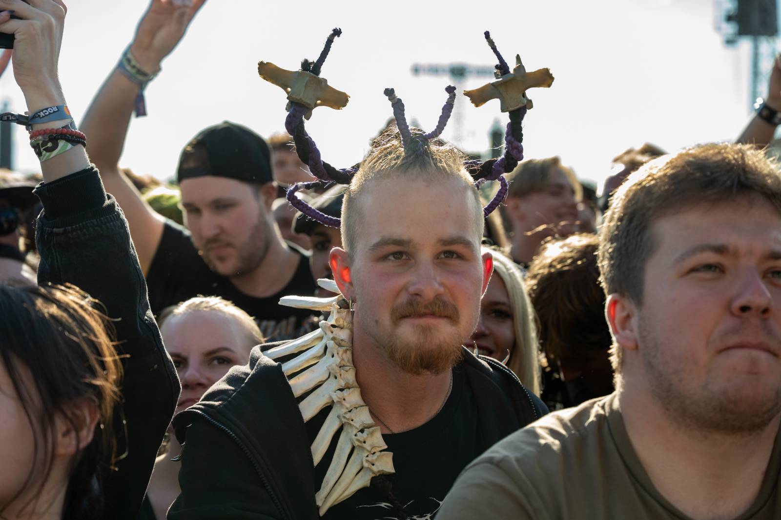 Headlinerem druhého dne Rock for People byli Limp Bizkit. Své show rozjeli i Baby Metal, All Time Low nebo Breaking Benjamin
