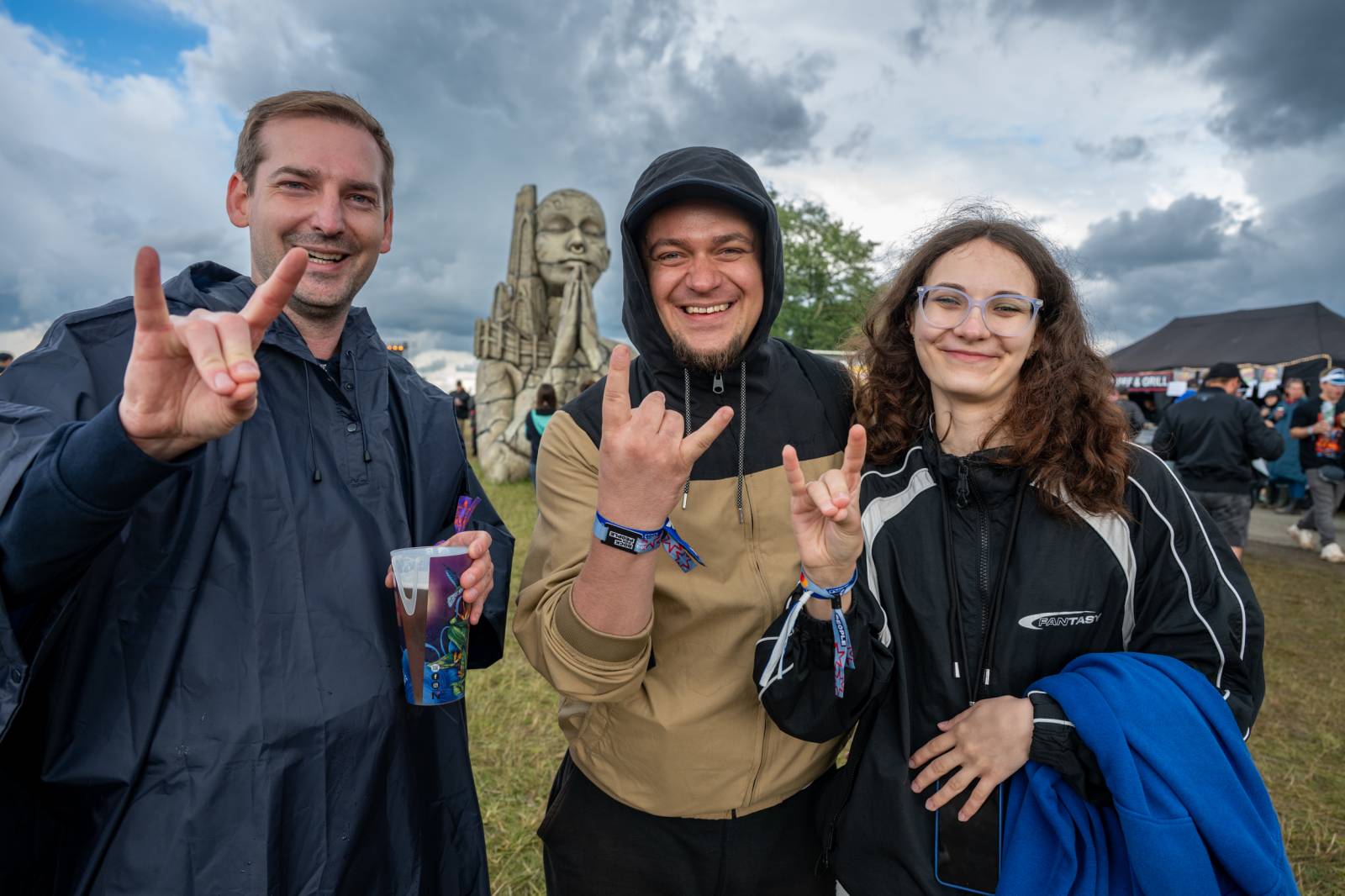 Headlinerem druhého dne Rock for People byli Limp Bizkit. Své show rozjeli i Baby Metal, All Time Low nebo Breaking Benjamin