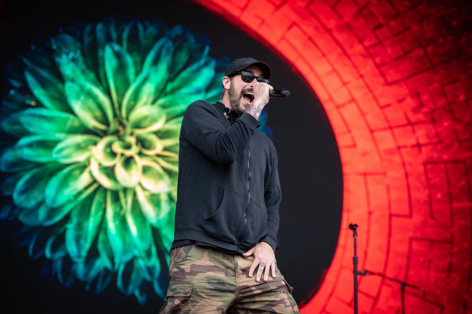 Headlinerem druhého dne Rock for People byli Limp Bizkit. Své show rozjeli i Baby Metal, All Time Low nebo Breaking Benjamin