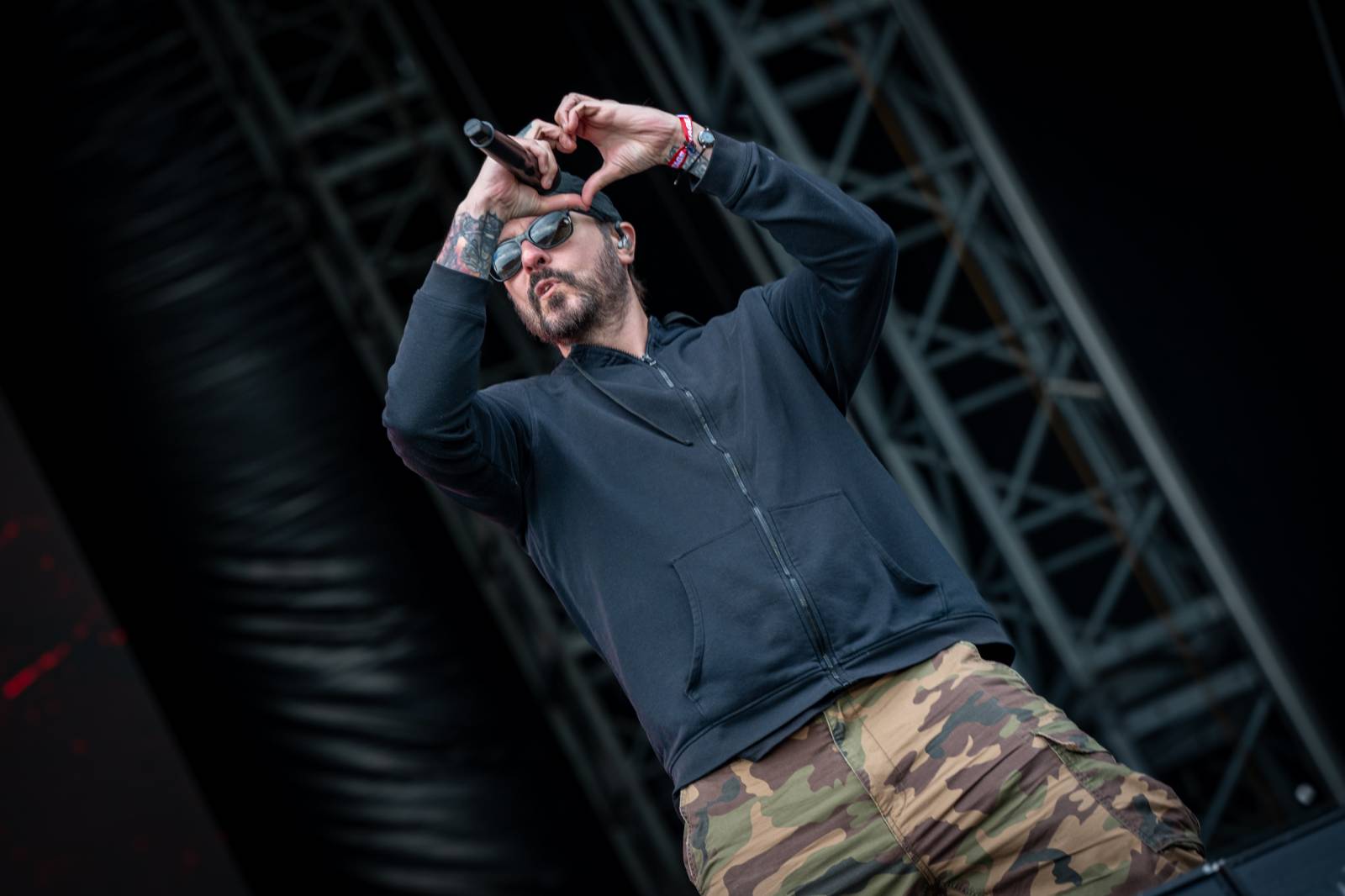Headlinerem druhého dne Rock for People byli Limp Bizkit. Své show rozjeli i Baby Metal, All Time Low nebo Breaking Benjamin