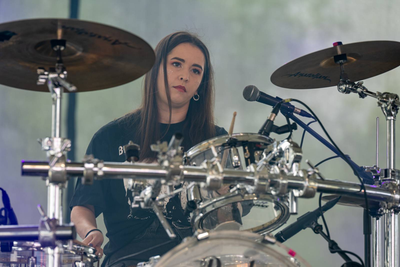 Poledne na Rock for People. Program třetího dne odstartovali Ego Kill Talent, Klamat, South Arcade a The Clause 
