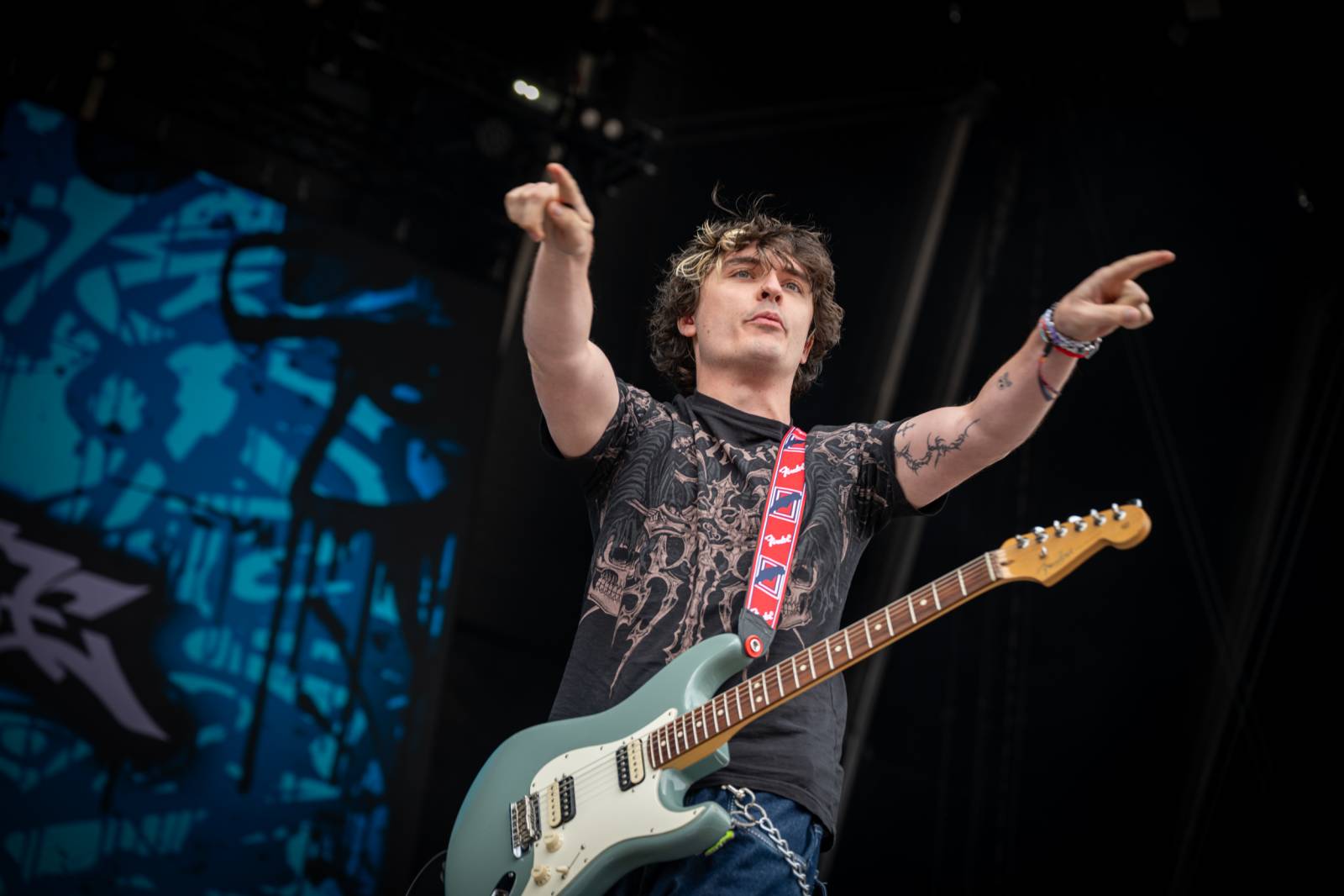 Poledne na Rock for People. Program třetího dne odstartovali Ego Kill Talent, Klamat, South Arcade a The Clause 