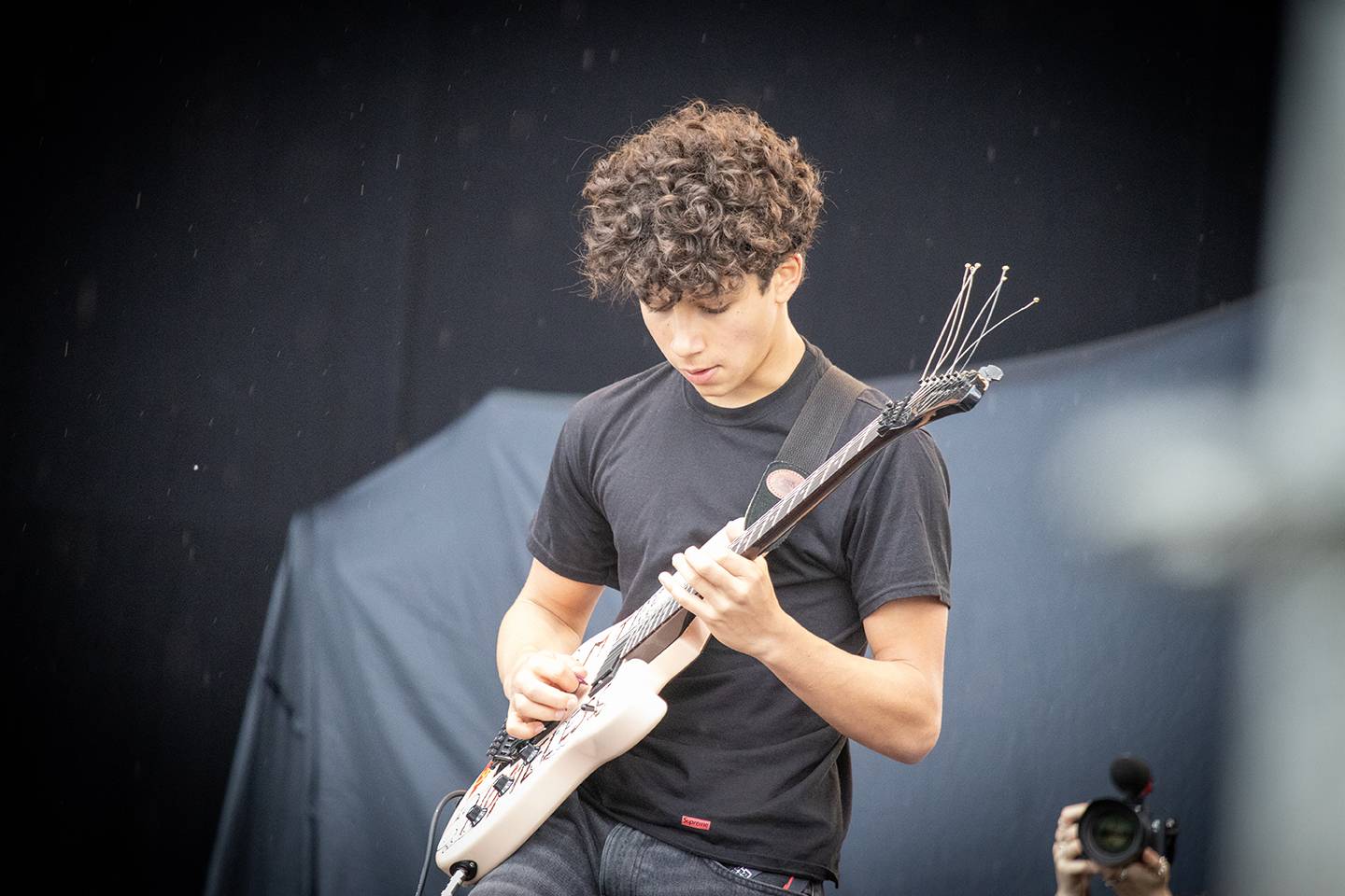 Tom Morello, Tommy Thayer i A Day To Remember. Další nabitý den na Rock for People je za námi