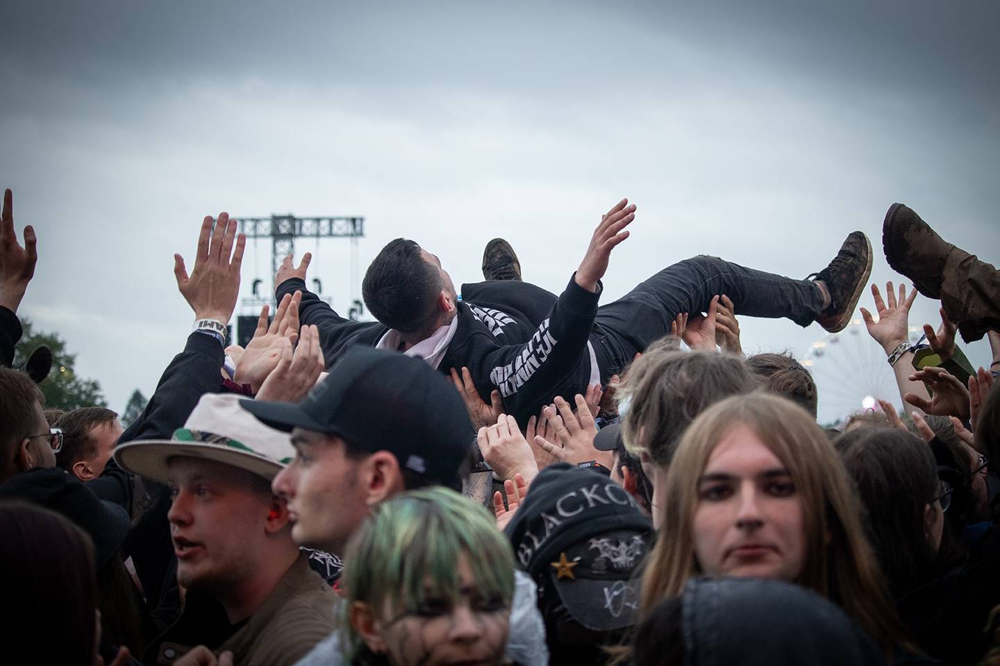 Tom Morello, Tommy Thayer i A Day To Remember. Další nabitý den na Rock for People je za námi