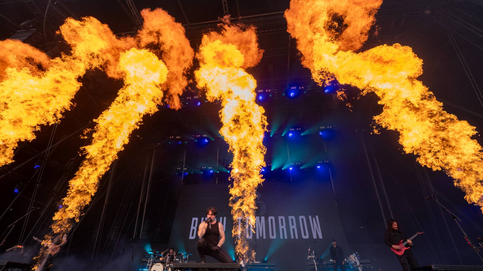 Nad Hradcem Králové čtvrtý den Rock for People konečně vysvitlo slunce. Dorazili Within Temptation, Don Broco, Silent Planet i Alessi Rose