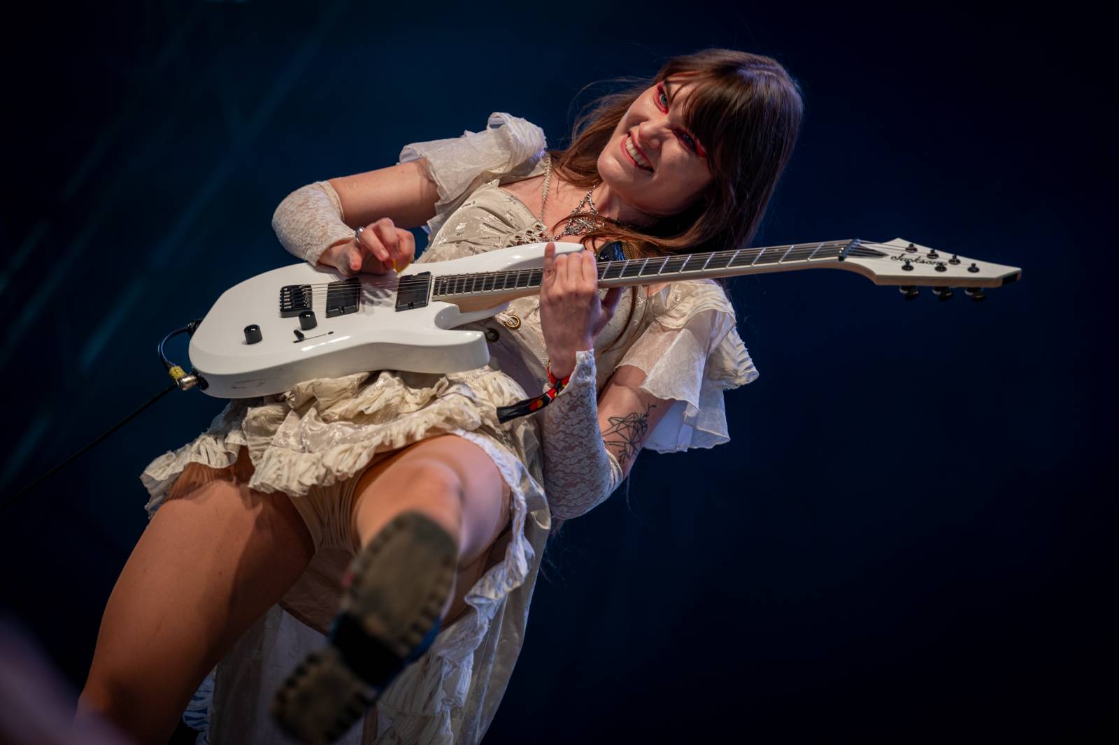 Nad Hradcem Králové čtvrtý den Rock for People konečně vysvitlo slunce. Dorazili Within Temptation, Don Broco, Silent Planet i Alessi Rose