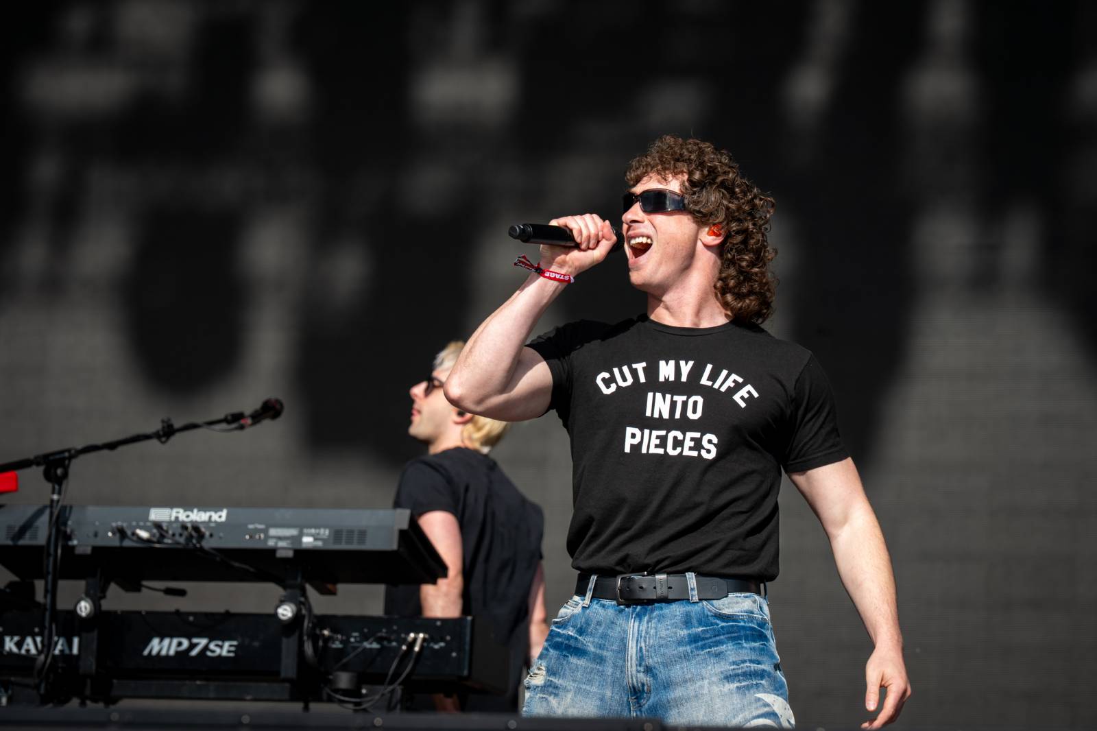 Nad Hradcem Králové čtvrtý den Rock for People konečně vysvitlo slunce. Dorazili Within Temptation, Don Broco, Silent Planet i Alessi Rose