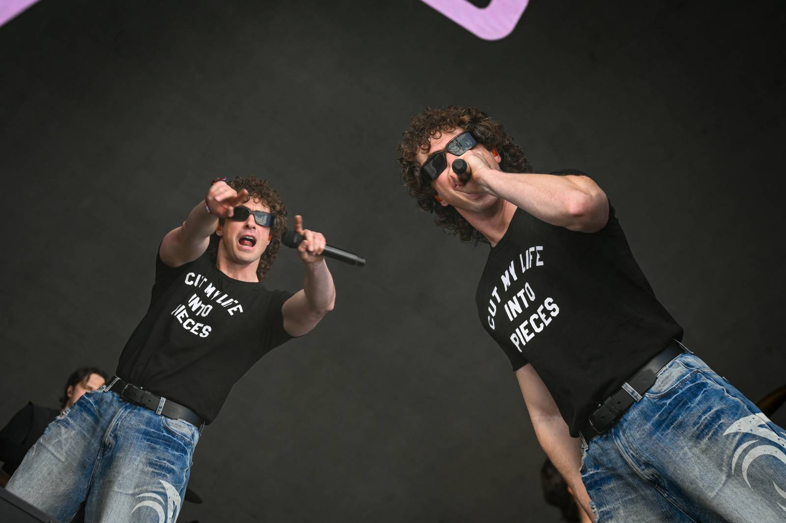 Nad Hradcem Králové čtvrtý den Rock for People konečně vysvitlo slunce. Dorazili Within Temptation, Don Broco, Silent Planet i Alessi Rose