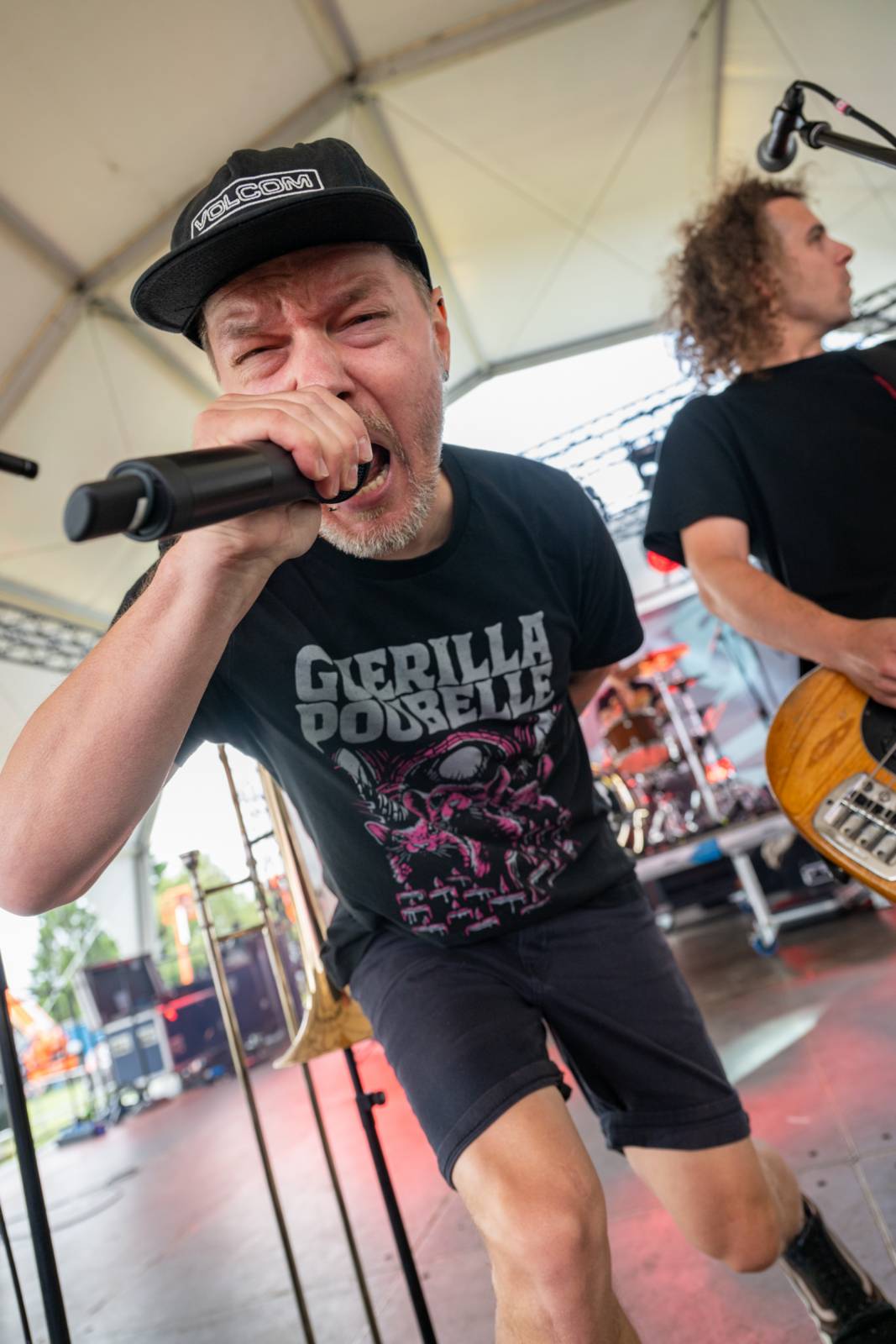 Nad Hradcem Králové čtvrtý den Rock for People konečně vysvitlo slunce. Dorazili Within Temptation, Don Broco, Silent Planet i Alessi Rose