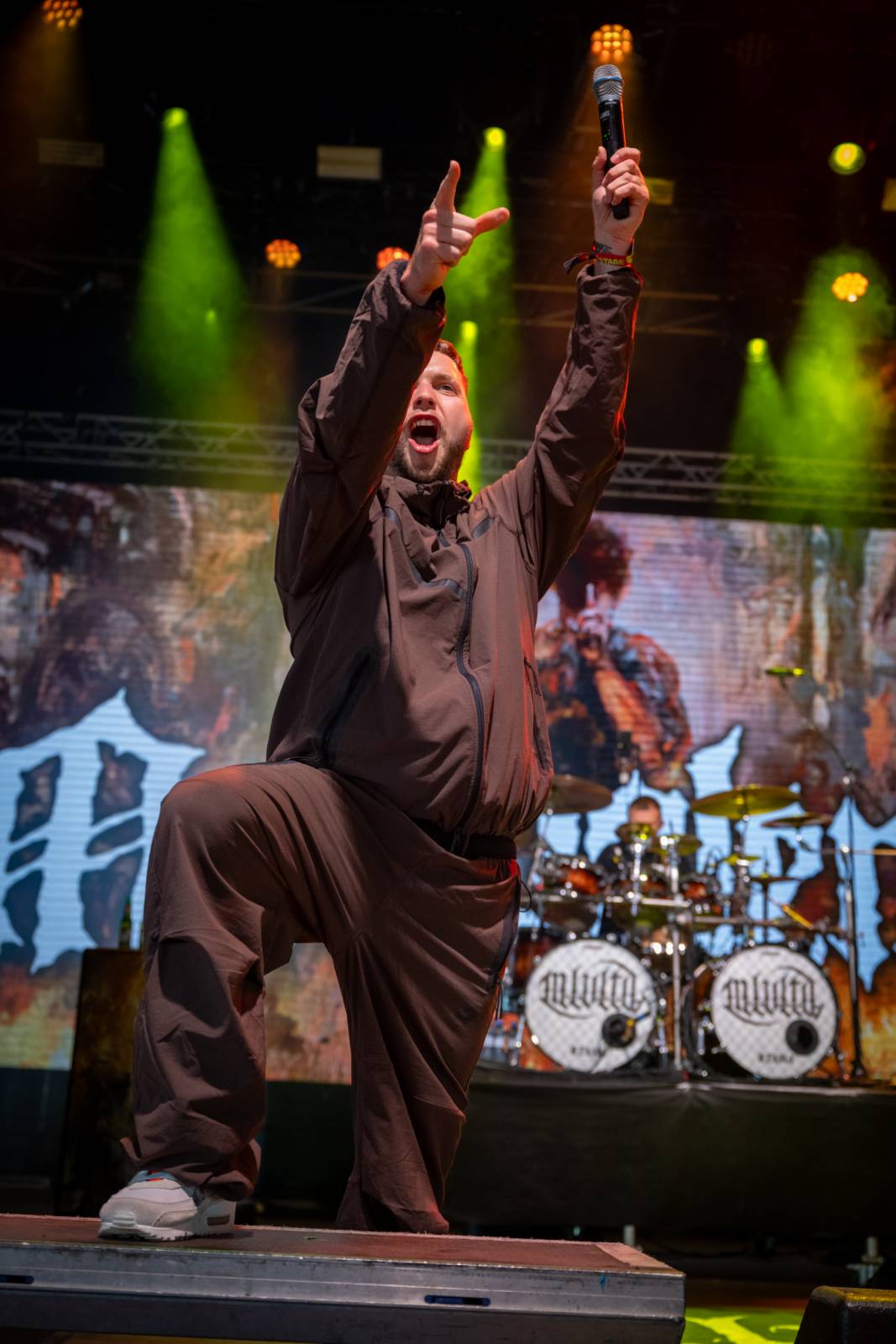 Nad Hradcem Králové čtvrtý den Rock for People konečně vysvitlo slunce. Dorazili Within Temptation, Don Broco, Silent Planet i Alessi Rose