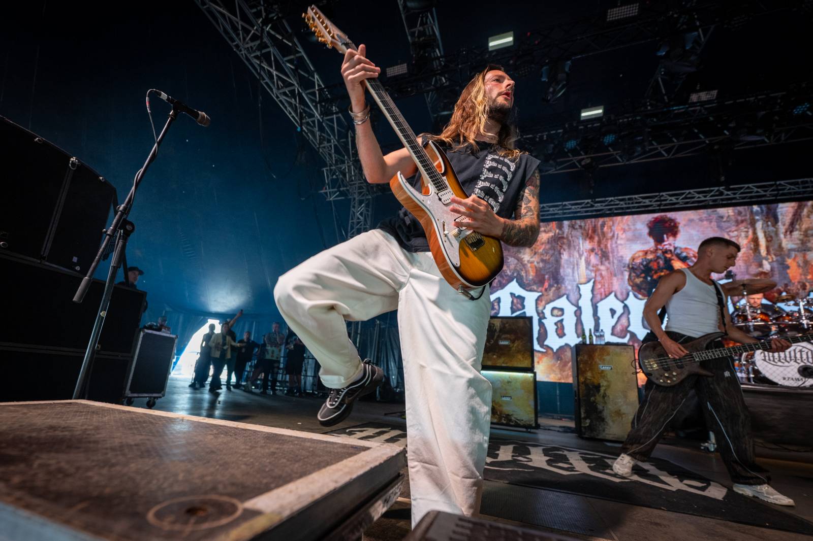 Nad Hradcem Králové čtvrtý den Rock for People konečně vysvitlo slunce. Dorazili Within Temptation, Don Broco, Silent Planet i Alessi Rose
