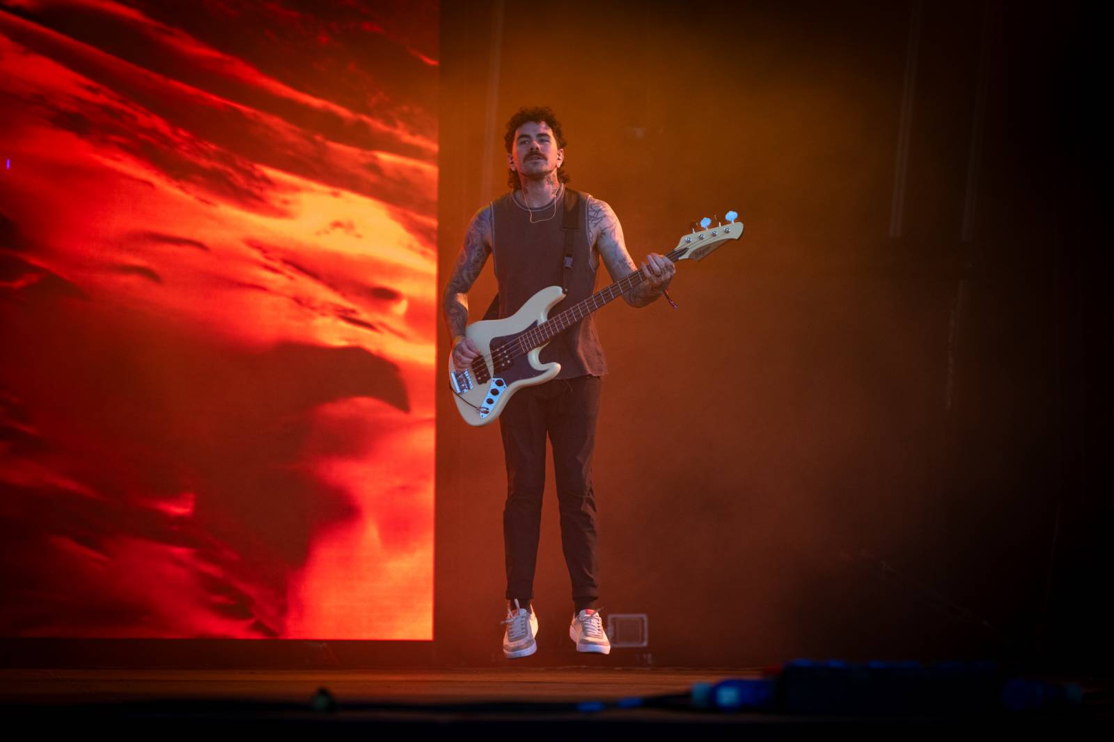 Nad Hradcem Králové čtvrtý den Rock for People konečně vysvitlo slunce. Dorazili Within Temptation, Don Broco, Silent Planet i Alessi Rose