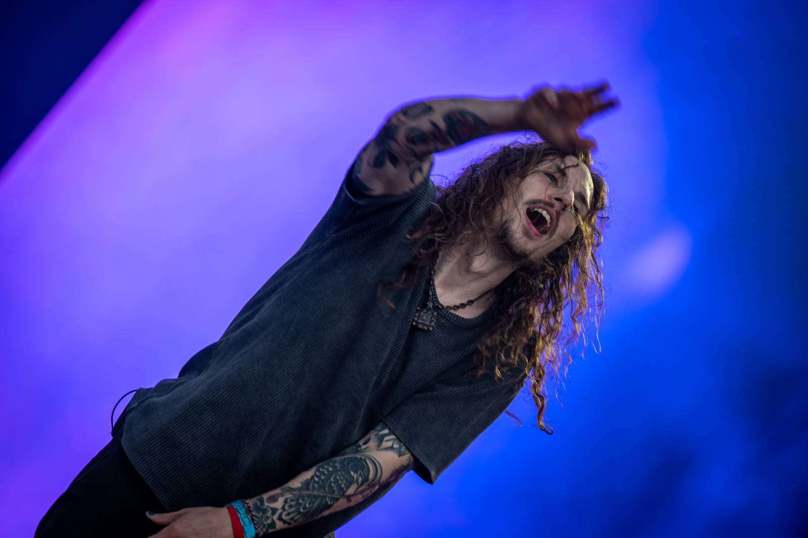 Nad Hradcem Králové čtvrtý den Rock for People konečně vysvitlo slunce. Dorazili Within Temptation, Don Broco, Silent Planet i Alessi Rose