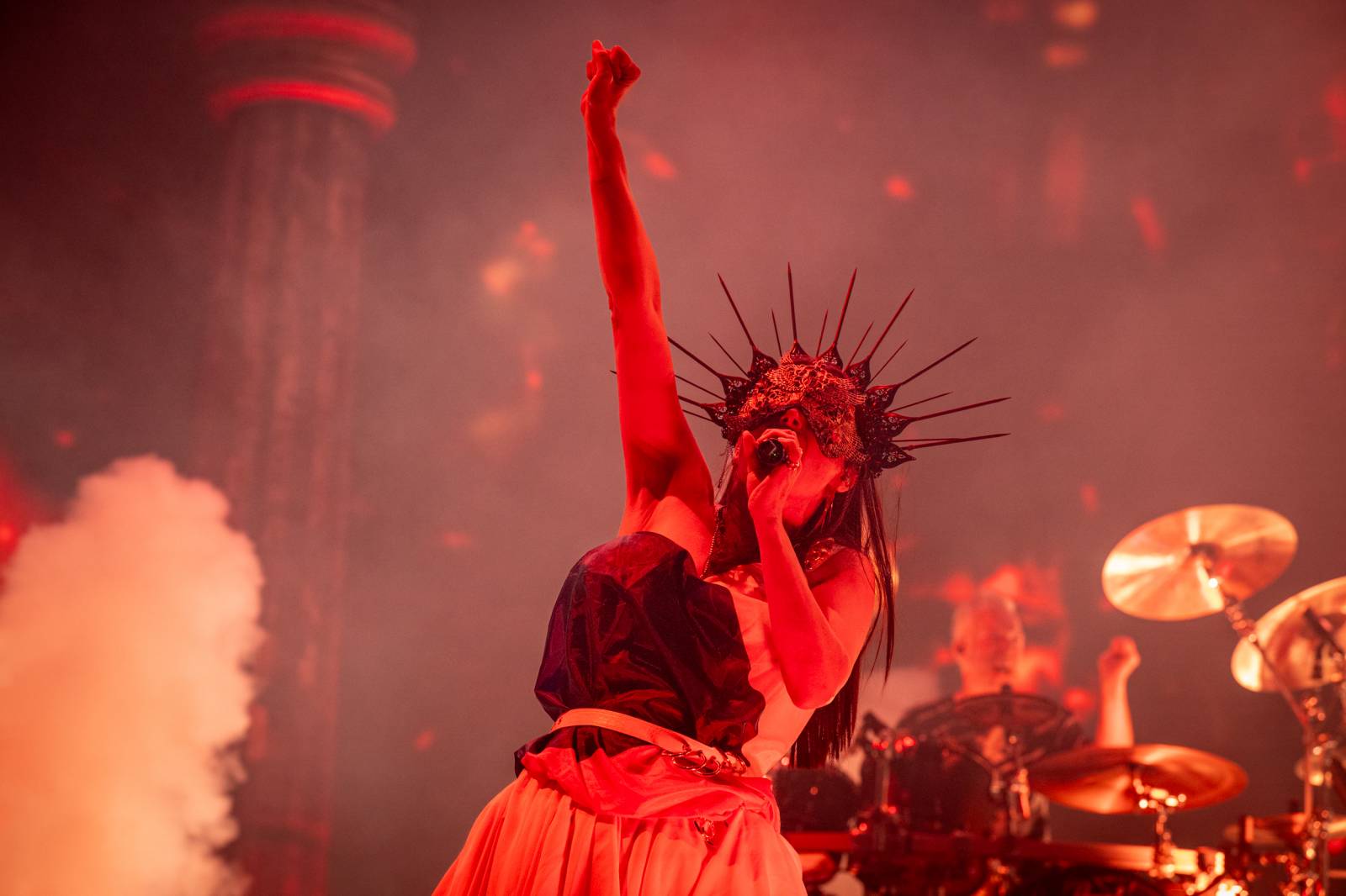 Nad Hradcem Králové čtvrtý den Rock for People konečně vysvitlo slunce. Dorazili Within Temptation, Don Broco, Silent Planet i Alessi Rose
