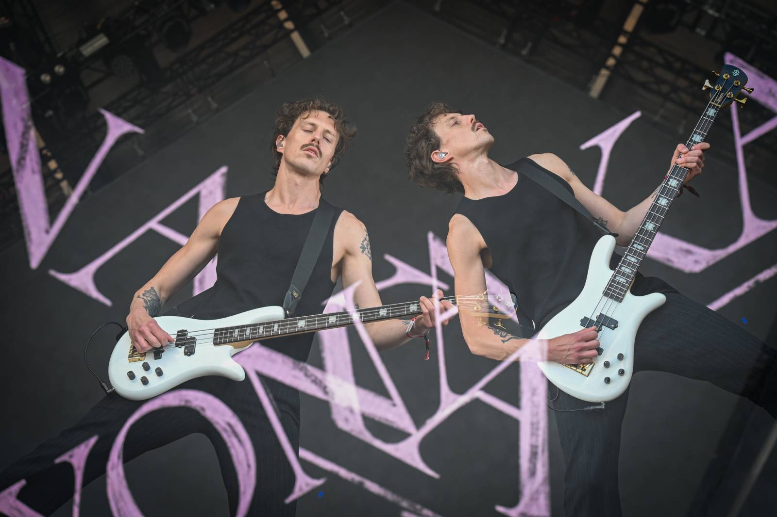 Nad Hradcem Králové čtvrtý den Rock for People konečně vysvitlo slunce. Dorazili Within Temptation, Don Broco, Silent Planet i Alessi Rose