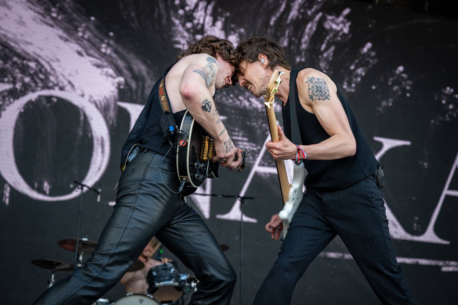 Nad Hradcem Králové čtvrtý den Rock for People konečně vysvitlo slunce. Dorazili Within Temptation, Don Broco, Silent Planet i Alessi Rose