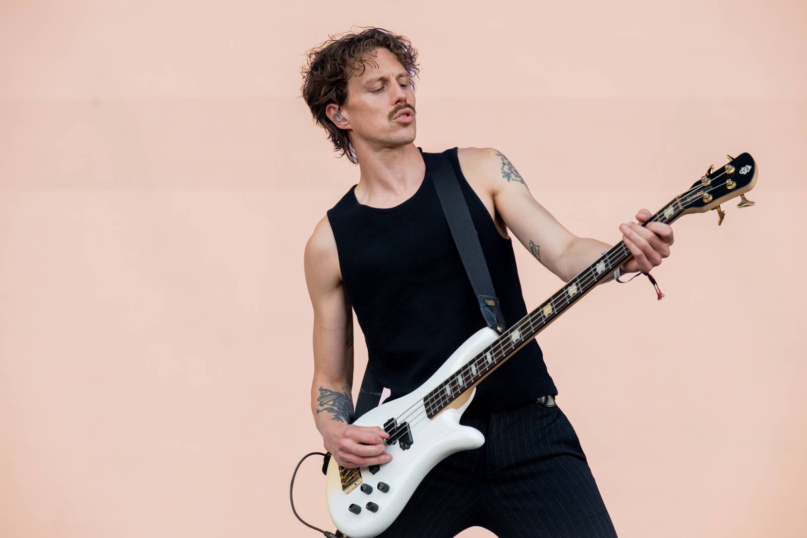Nad Hradcem Králové čtvrtý den Rock for People konečně vysvitlo slunce. Dorazili Within Temptation, Don Broco, Silent Planet i Alessi Rose