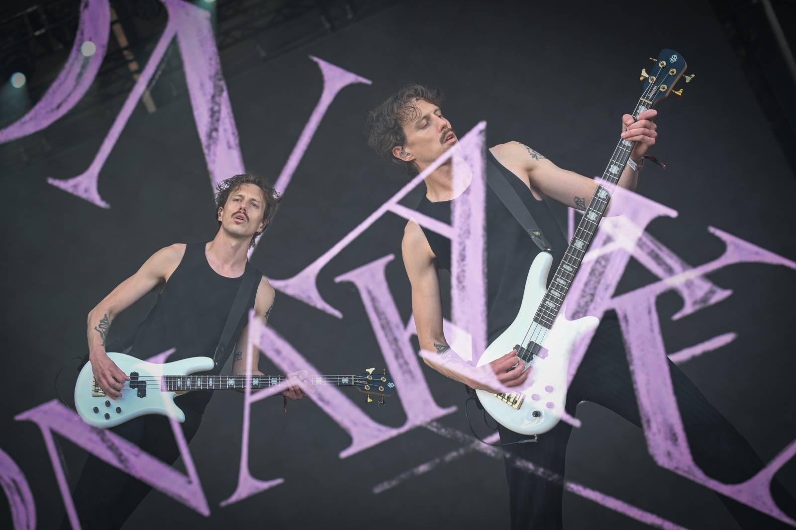Nad Hradcem Králové čtvrtý den Rock for People konečně vysvitlo slunce. Dorazili Within Temptation, Don Broco, Silent Planet i Alessi Rose