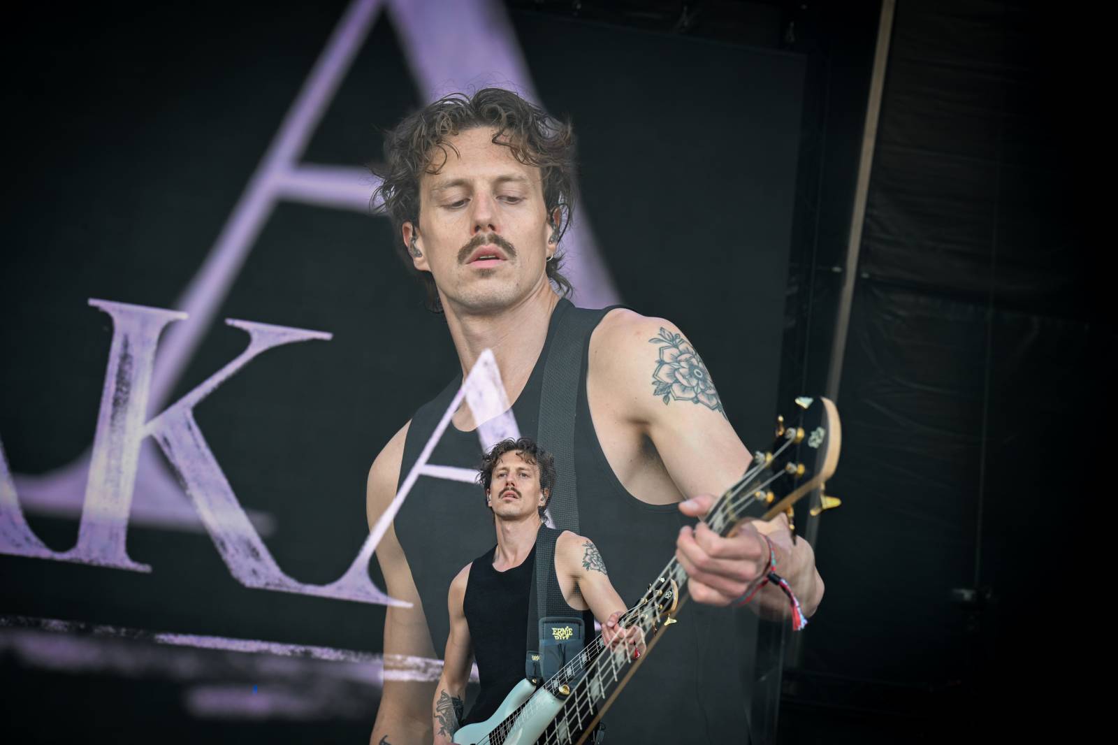 Nad Hradcem Králové čtvrtý den Rock for People konečně vysvitlo slunce. Dorazili Within Temptation, Don Broco, Silent Planet i Alessi Rose