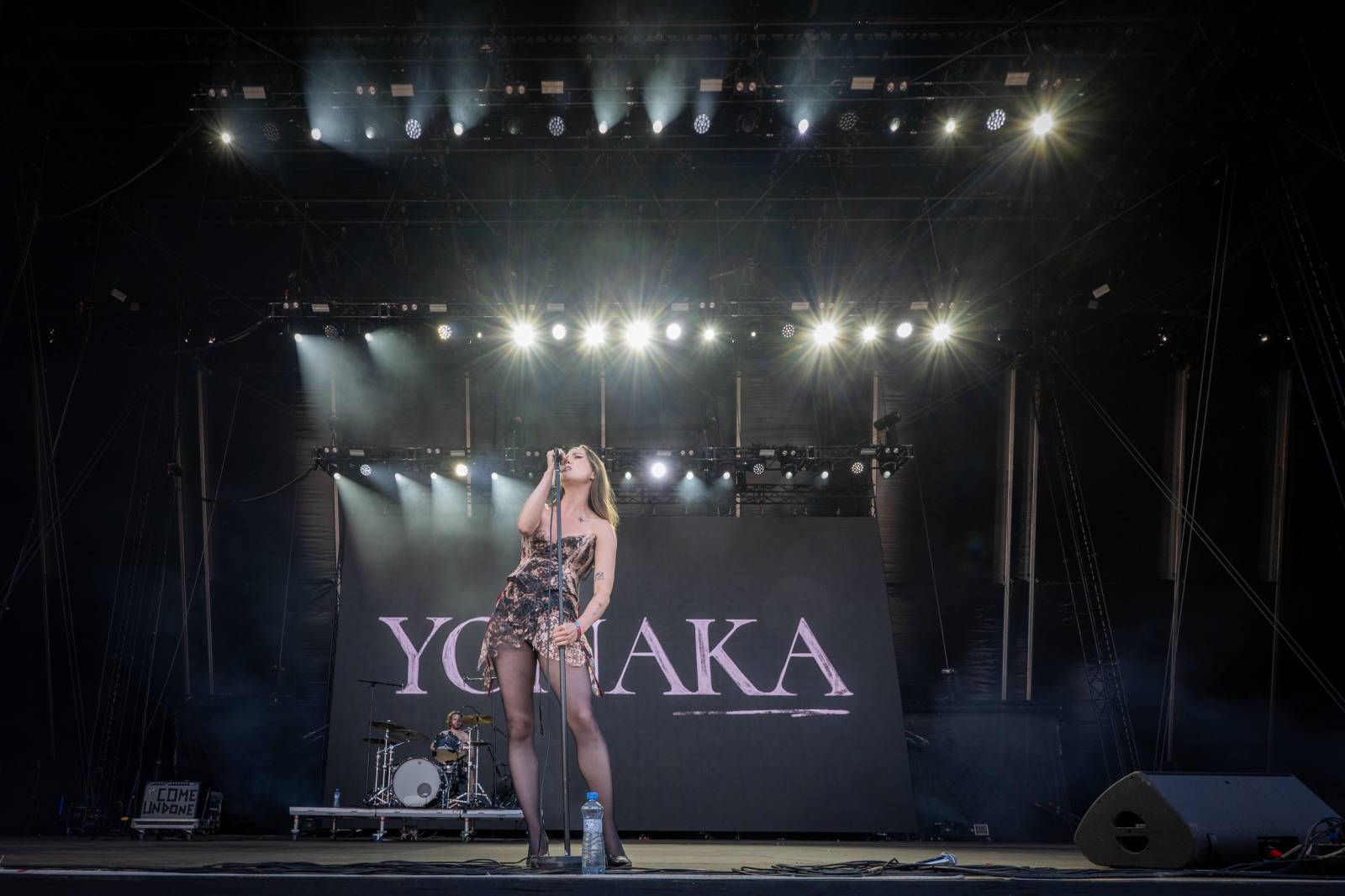 Nad Hradcem Králové čtvrtý den Rock for People konečně vysvitlo slunce. Dorazili Within Temptation, Don Broco, Silent Planet i Alessi Rose