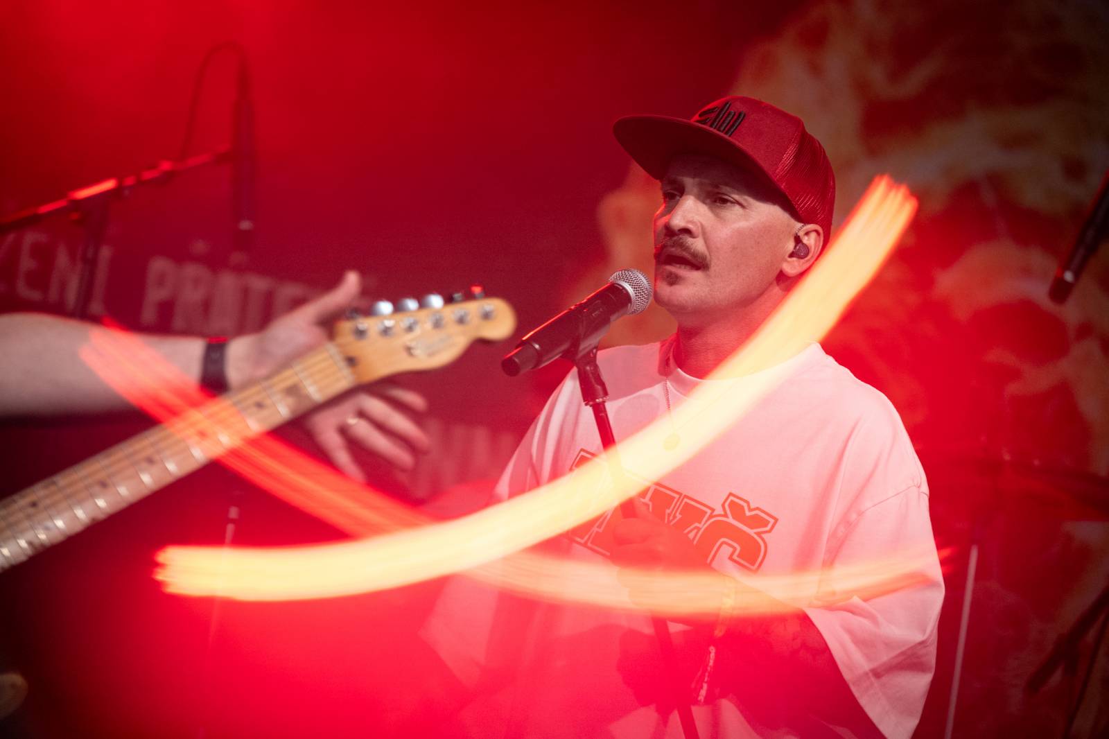 Nad Hradcem Králové čtvrtý den Rock for People konečně vysvitlo slunce. Dorazili Within Temptation, Don Broco, Silent Planet i Alessi Rose