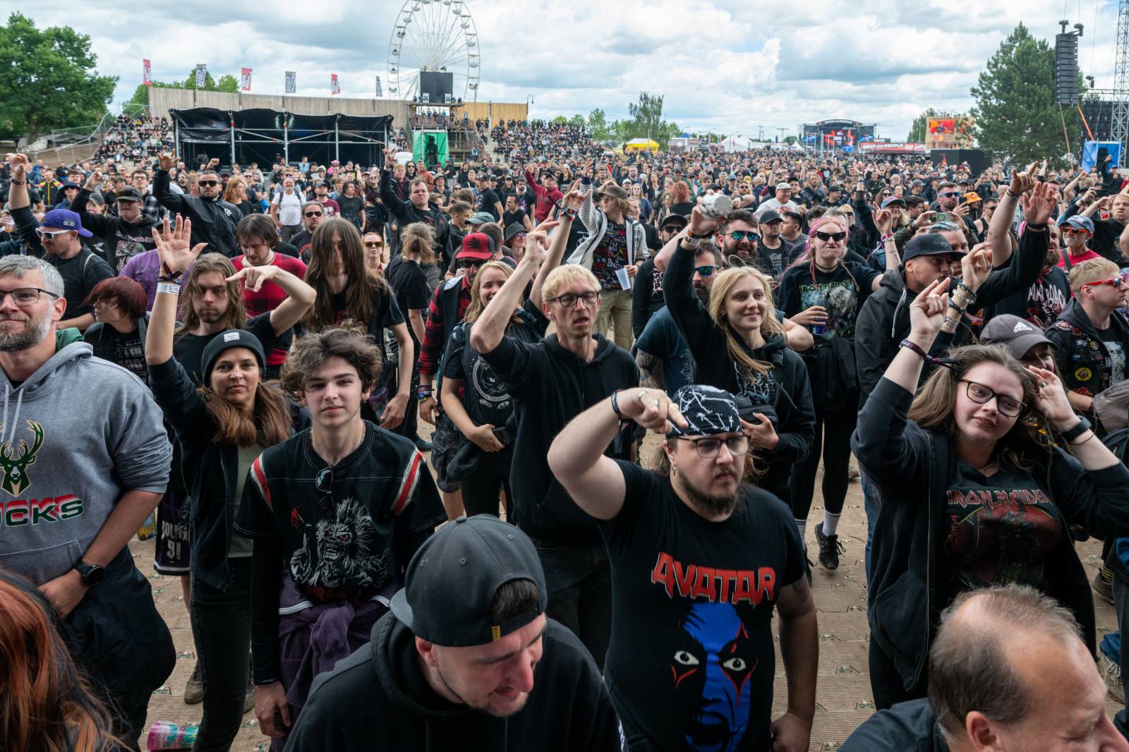 Lekce ryzího metalu od Iron Maiden, bravurní Alter Bridge i skvělý Dan Bárta. Takový byl poslední den na Rock for People