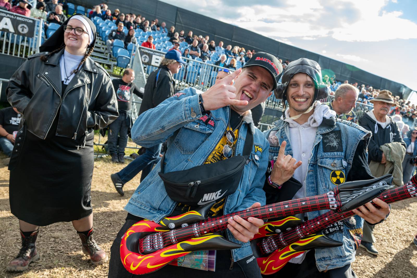 Lekce ryzího metalu od Iron Maiden, bravurní Alter Bridge i skvělý Dan Bárta. Takový byl poslední den na Rock for People