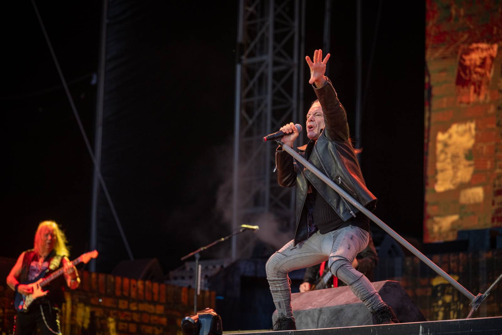 Lekce ryzího metalu od Iron Maiden, bravurní Alter Bridge i skvělý Dan Bárta. Takový byl poslední den na Rock for People