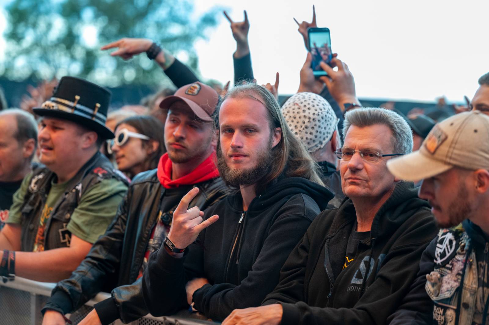 Lekce ryzího metalu od Iron Maiden, bravurní Alter Bridge i skvělý Dan Bárta. Takový byl poslední den na Rock for People