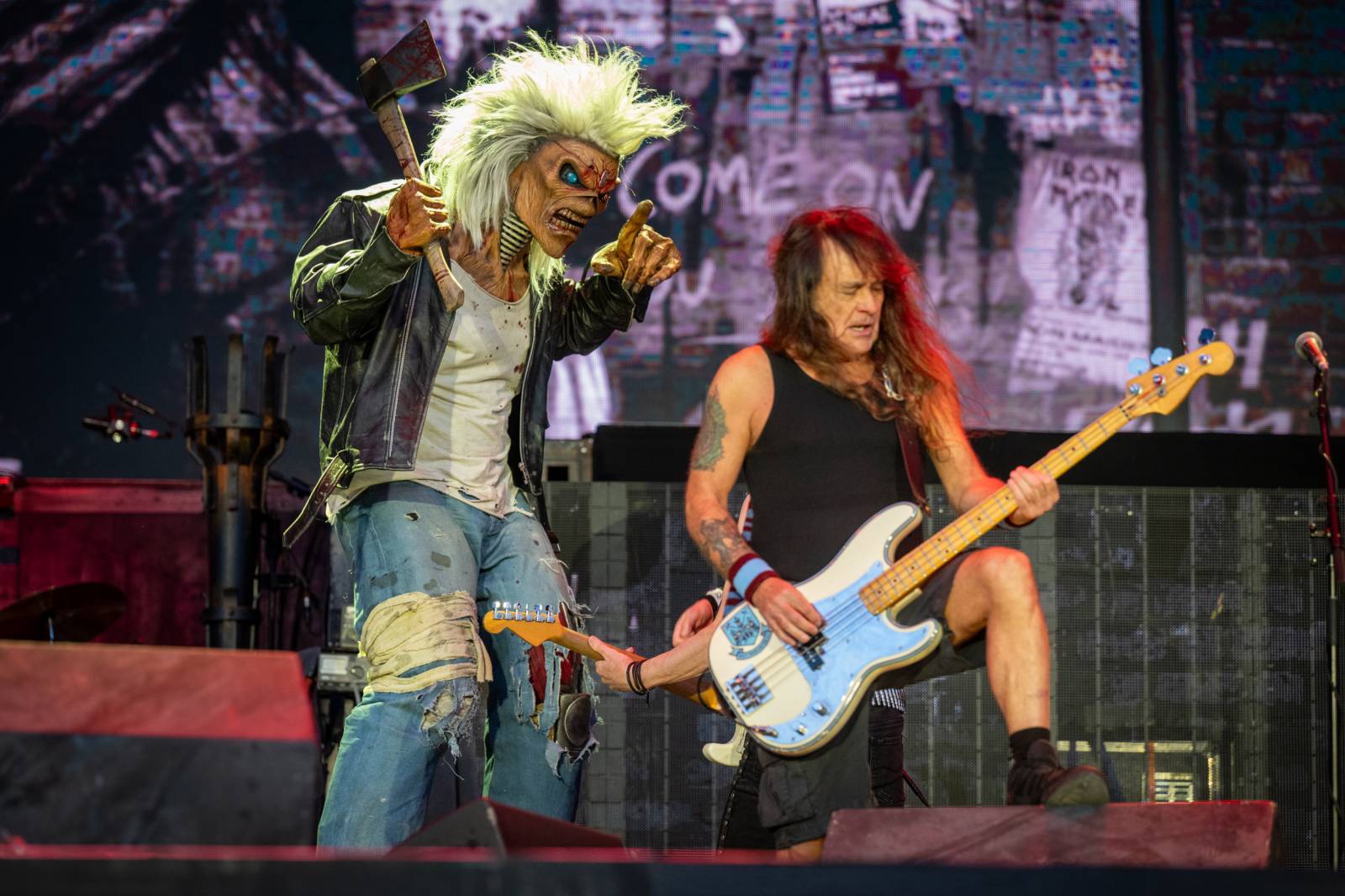 Lekce ryzího metalu od Iron Maiden, bravurní Alter Bridge i skvělý Dan Bárta. Takový byl poslední den na Rock for People