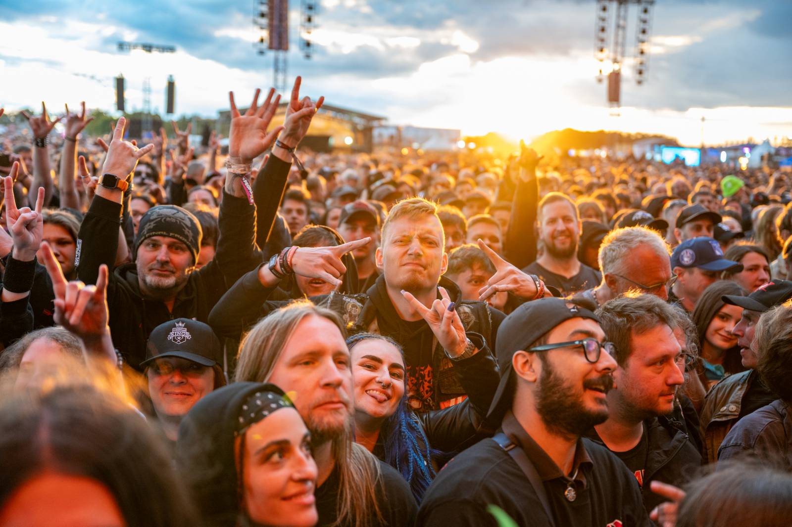 Lekce ryzího metalu od Iron Maiden, bravurní Alter Bridge i skvělý Dan Bárta. Takový byl poslední den na Rock for People